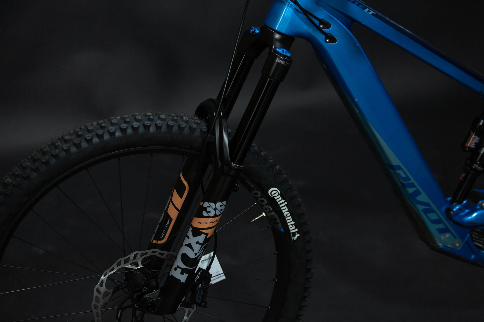 Bicicleta de Montaña Asistida Doble Suspensión Pivot Cycles Shuttle LT 29" Talla Large (2023) Seminueva