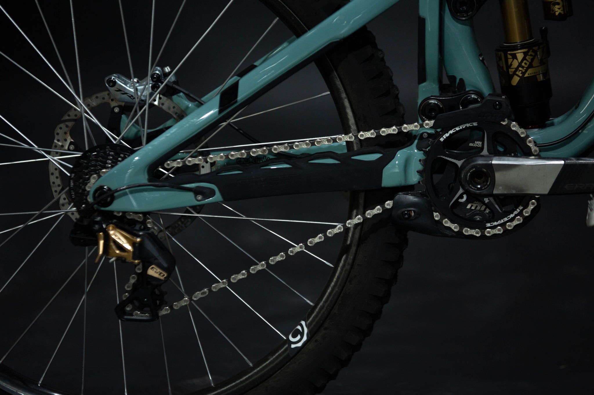 Bicicleta De Montaña Doble Suspensión Pivot Cycles Mach 6 27.5" Talla Medium (2025) Seminueva