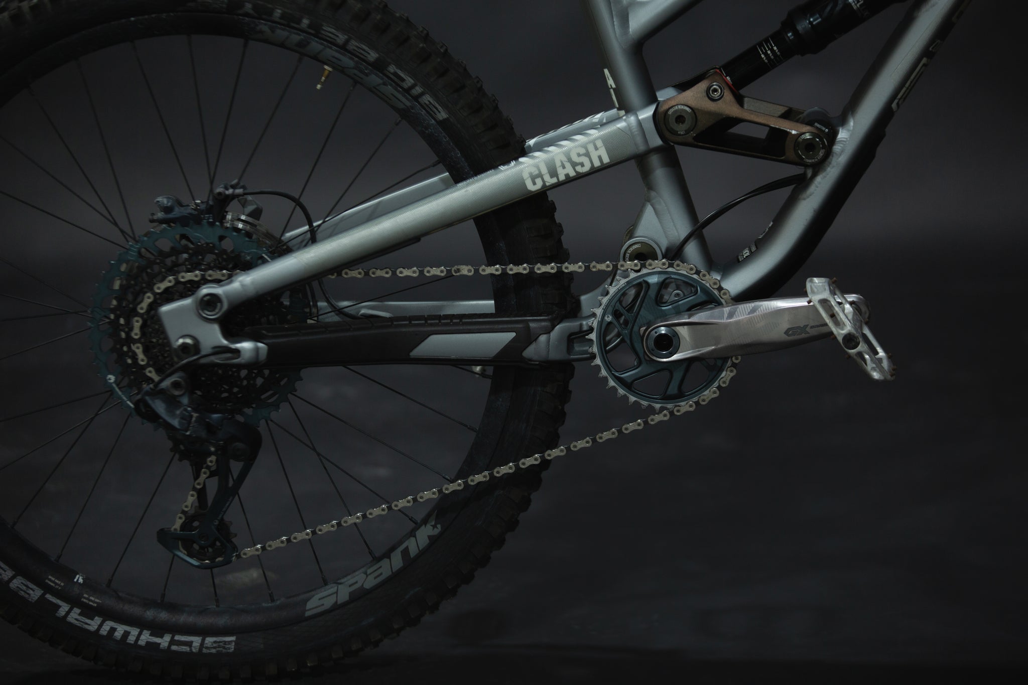 Bicicleta de Montaña Doble Suspension Commencal Clash 27.5" Talla Small (2021) Seminueva