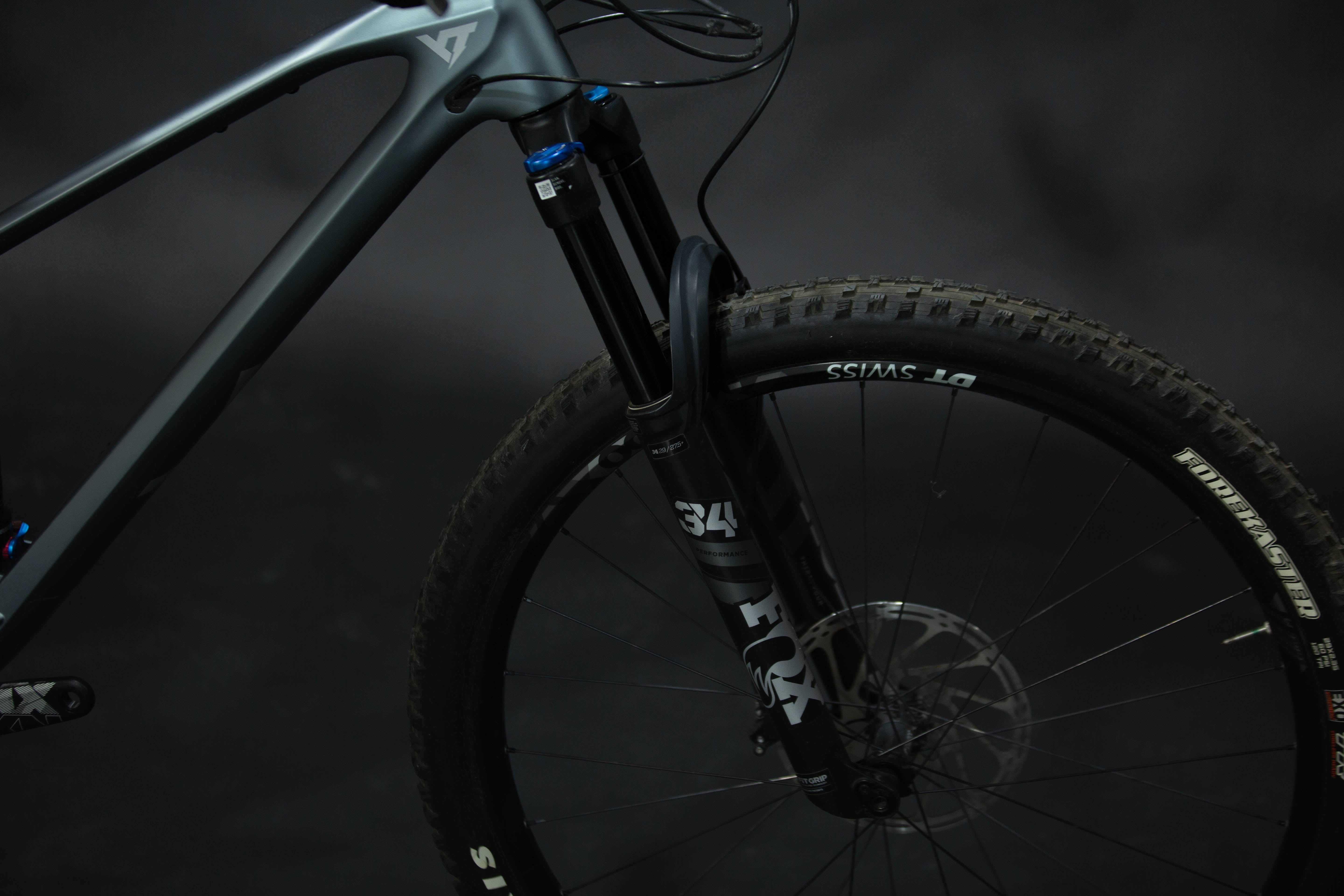 Bicicleta de Montaña Doble Suspension YT Izzo Core 2 Rodado 29" Talla Large (2022) Seminueva