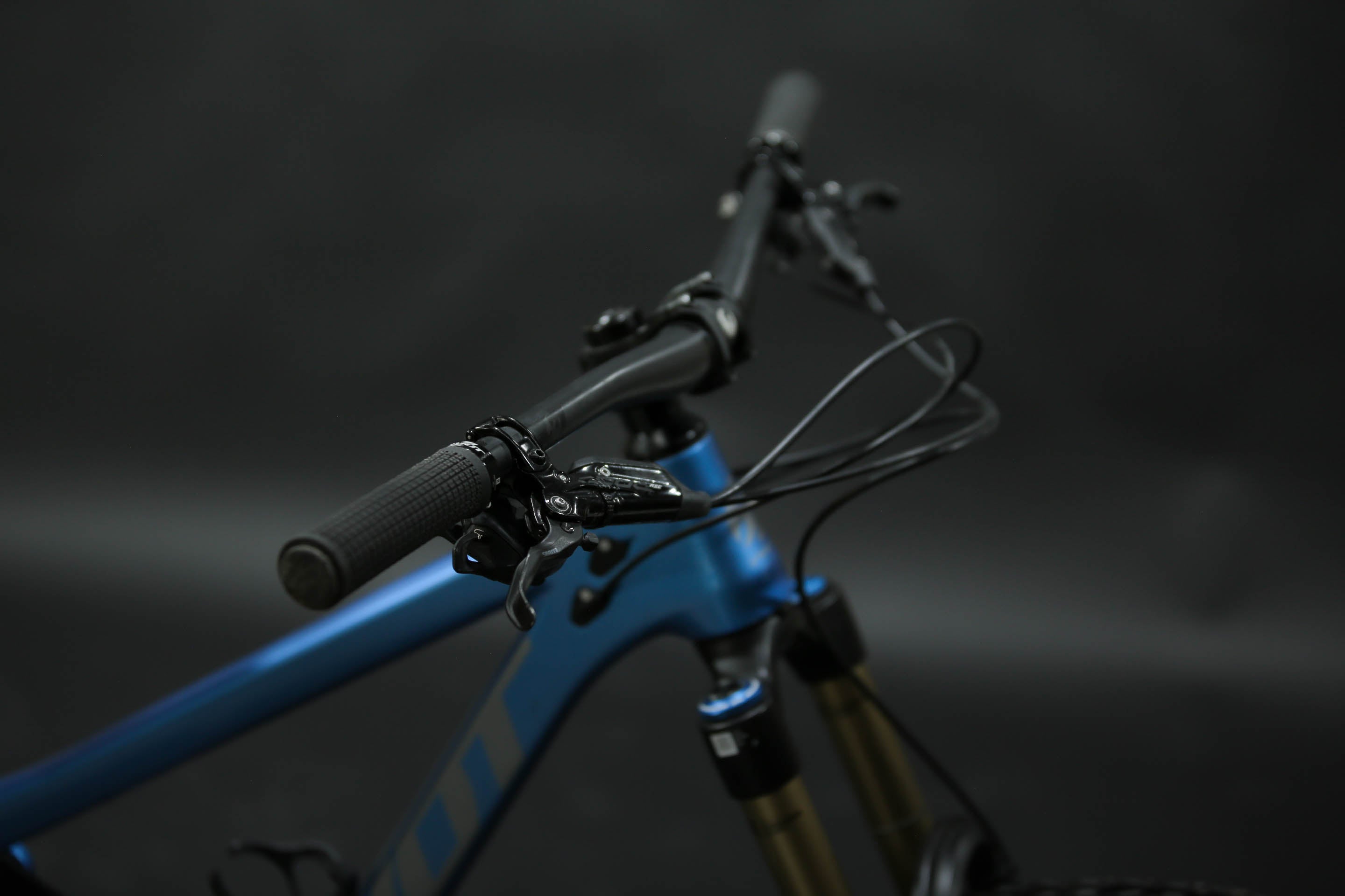 Bicicleta De Montaña Doble Suspensión Pivot Cycles Switchblade 29" Talla Medium (2023) Seminueva