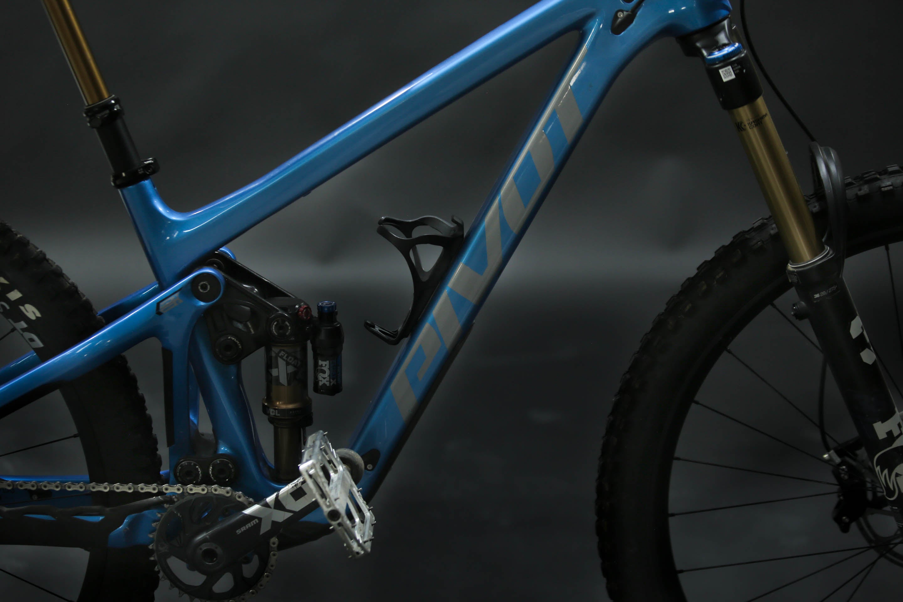 Bicicleta De Montaña Doble Suspensión Pivot Cycles Switchblade 29" Talla Medium (2023) Seminueva