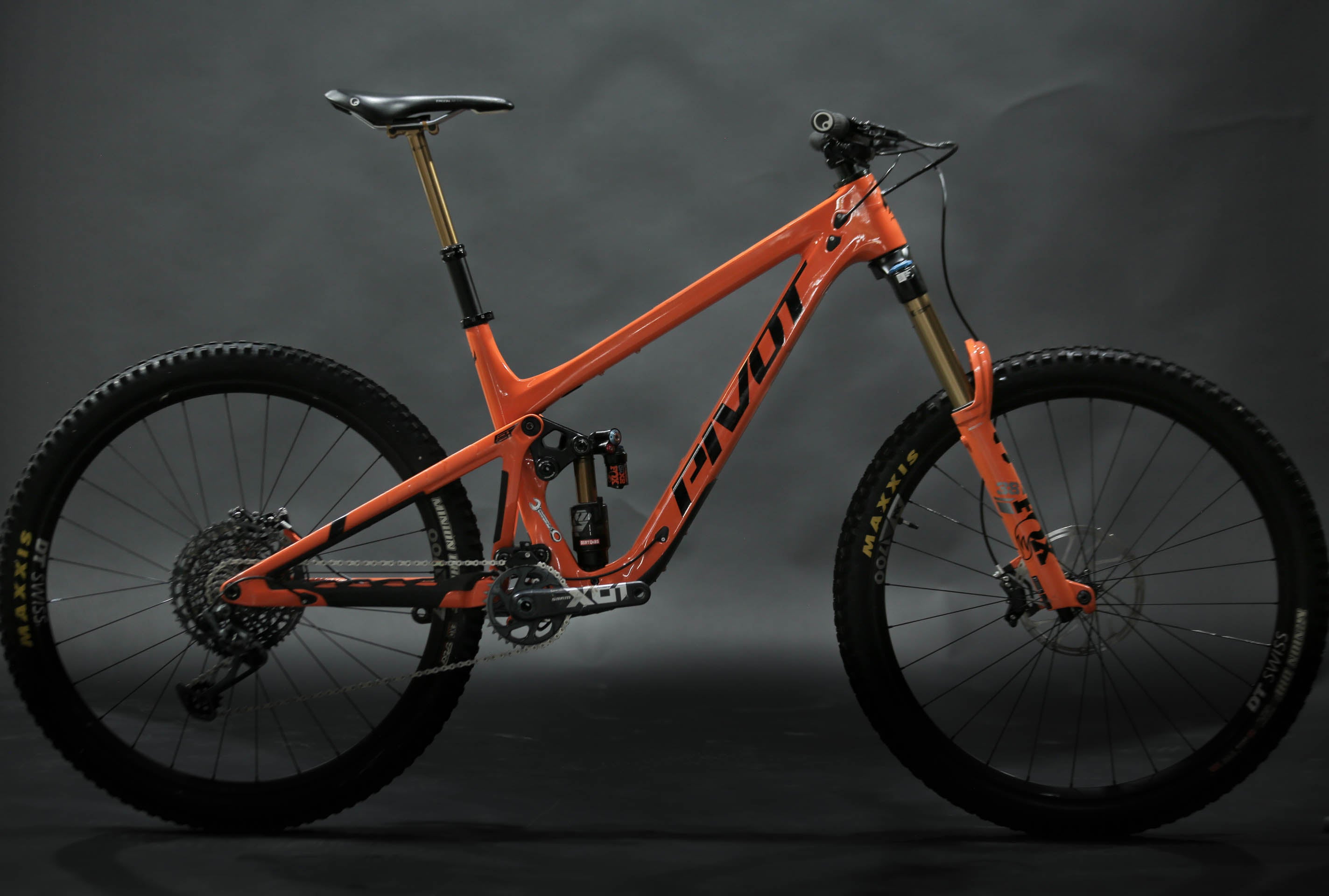 Bicicleta De Montaña Doble Suspensión Pivot Cycles Firebird 29" Talla Large (2022) Seminueva