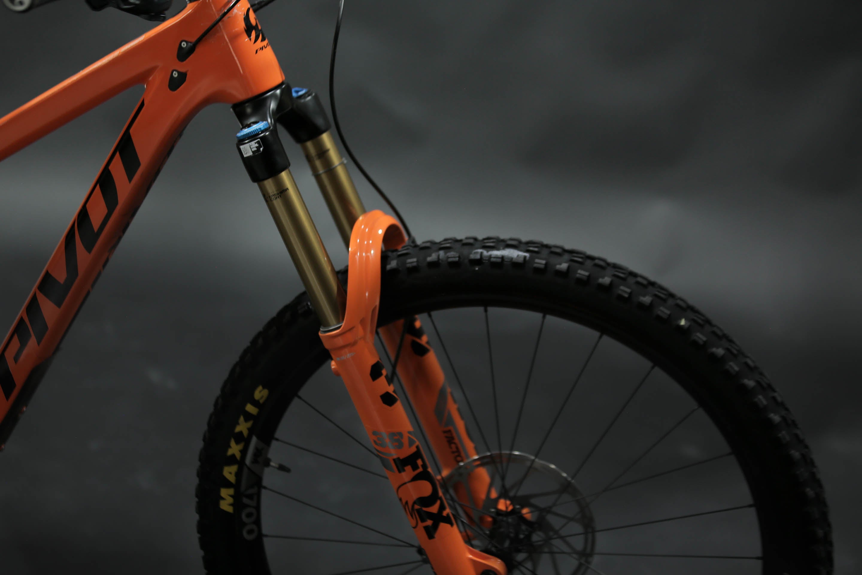 Bicicleta De Montaña Doble Suspensión Pivot Cycles Firebird 29" Talla Large (2022) Seminueva