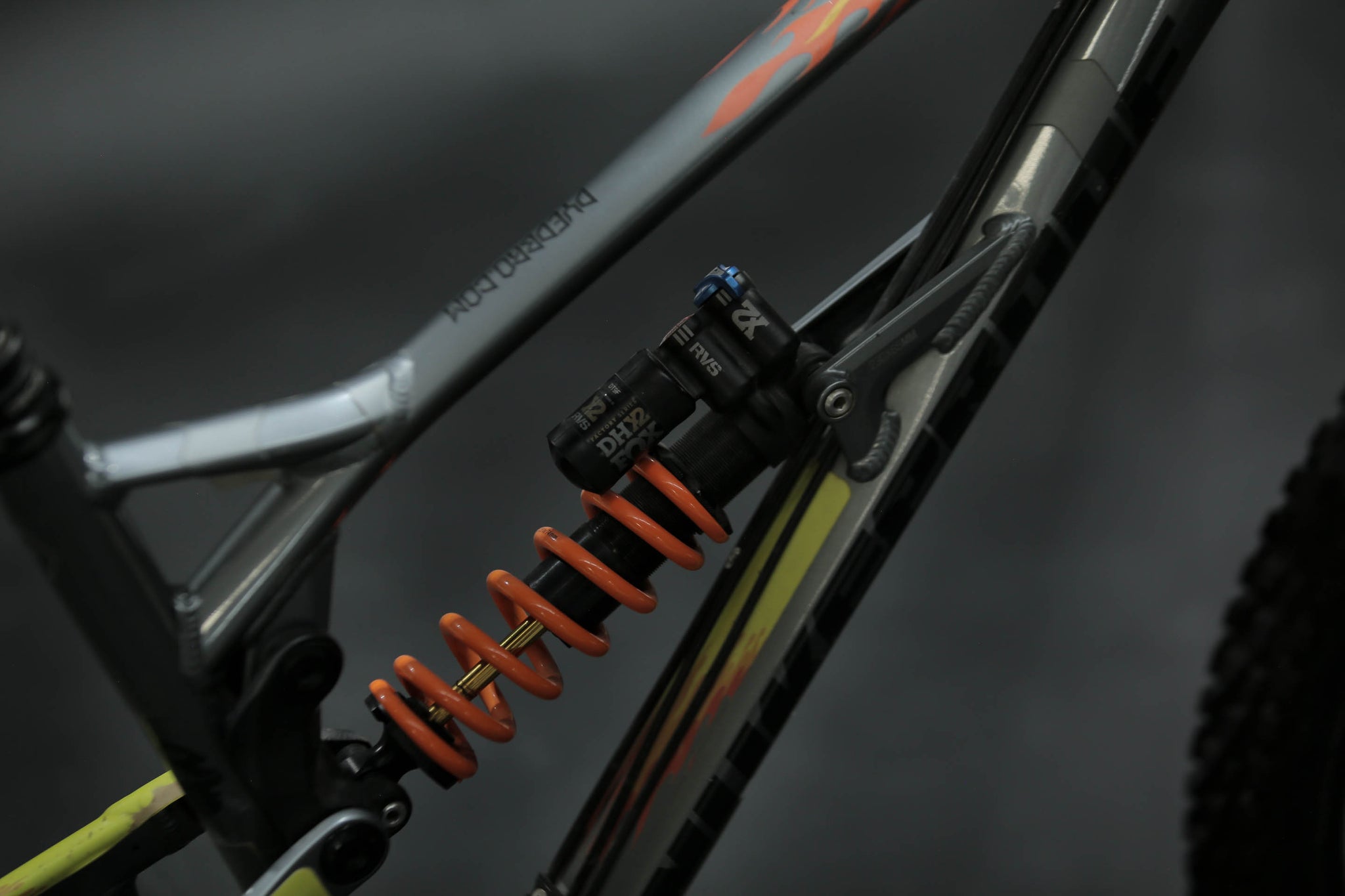 Bicicleta De Montaña Doble Suspension Nukeproof Mega 27.5" Talla Medium (2020) Seminueva
