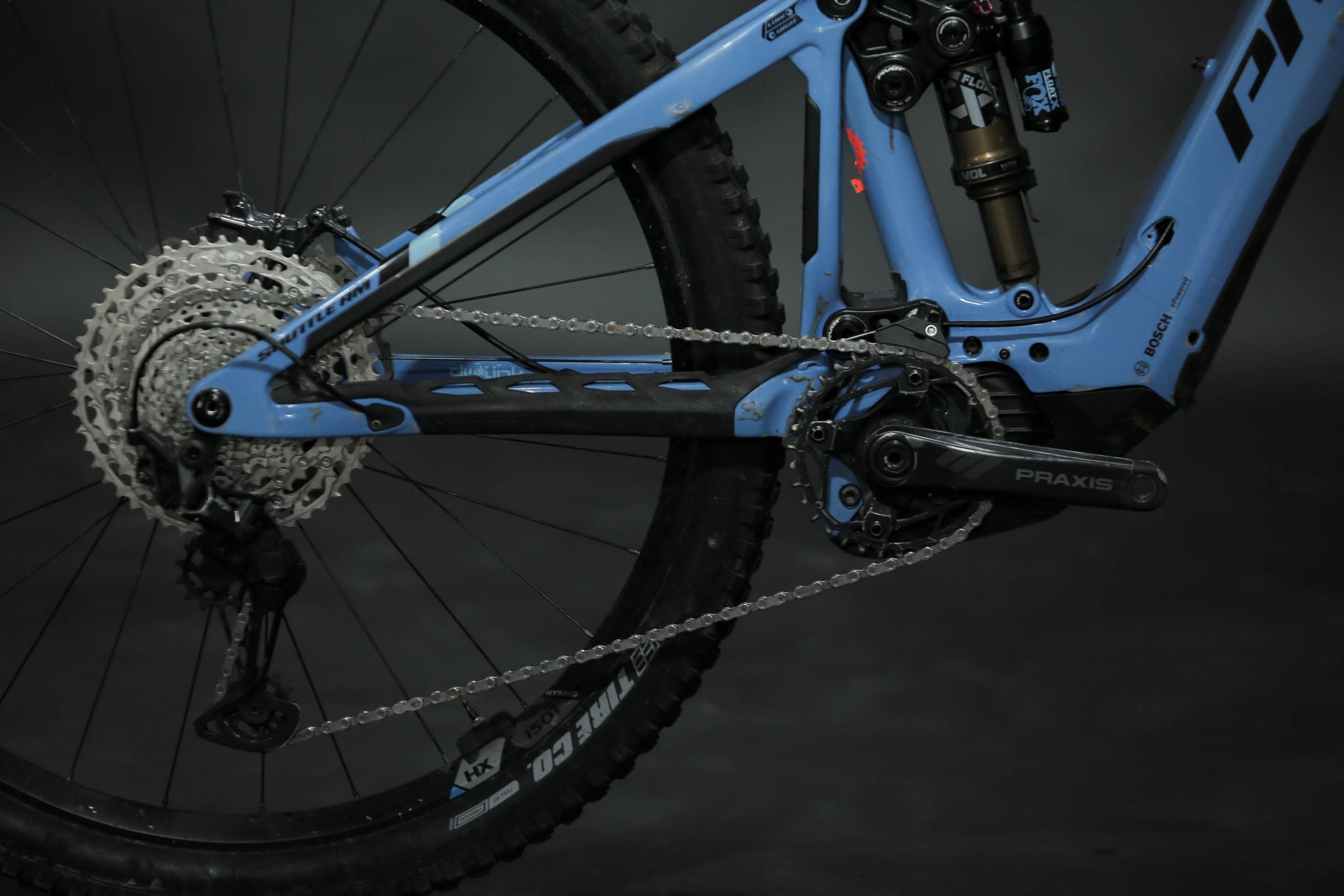 Bicicleta de Montaña Asistida Doble Suspensión Pivot Cycles Shuttle AM 29" Talla Small (2024) Seminueva