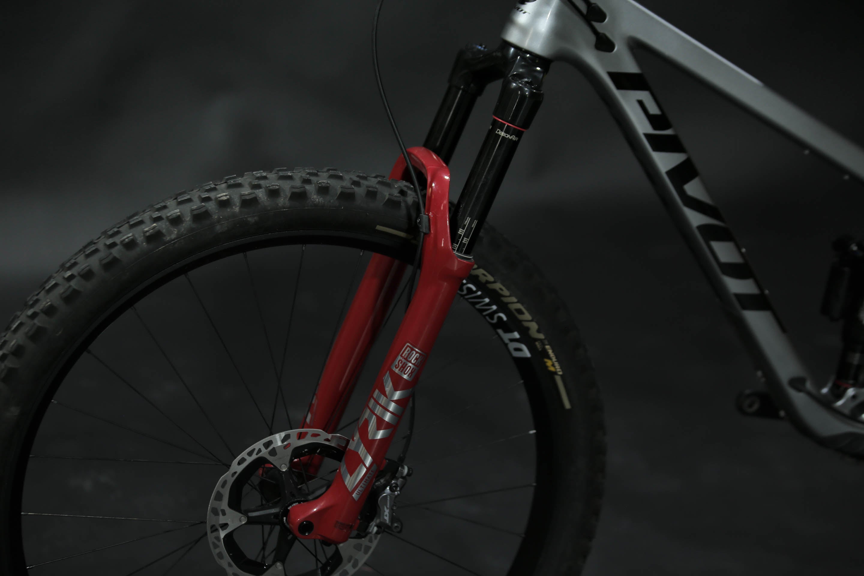 Bicicleta De Montaña Doble Suspensión Pivot Cycles Trail 429 29" Talla Medium (2023) Seminueva