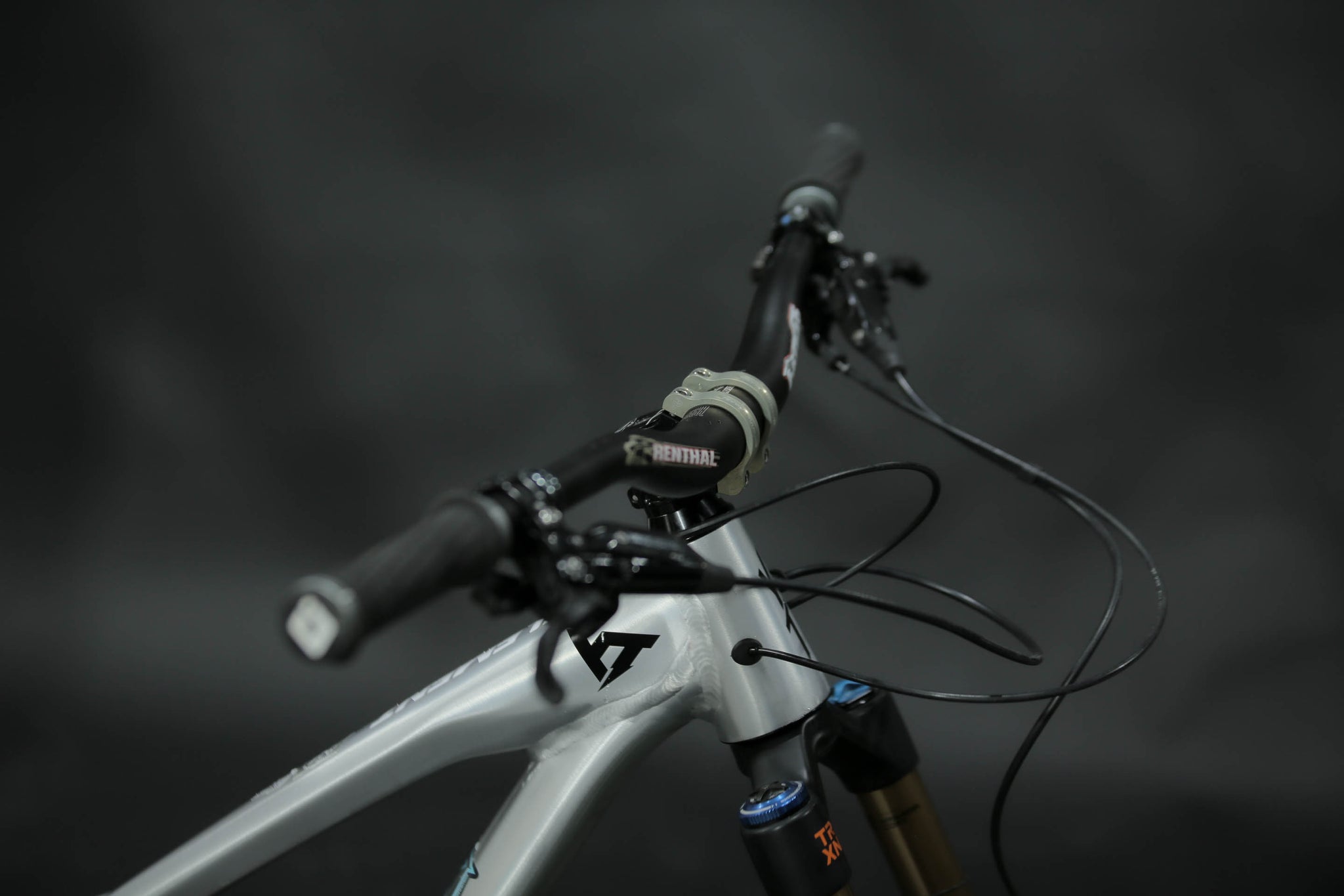 Bicicleta de Montaña Doble Suspension YT Capra Rodado 29/27.5" Talla Large (2021) Seminueva