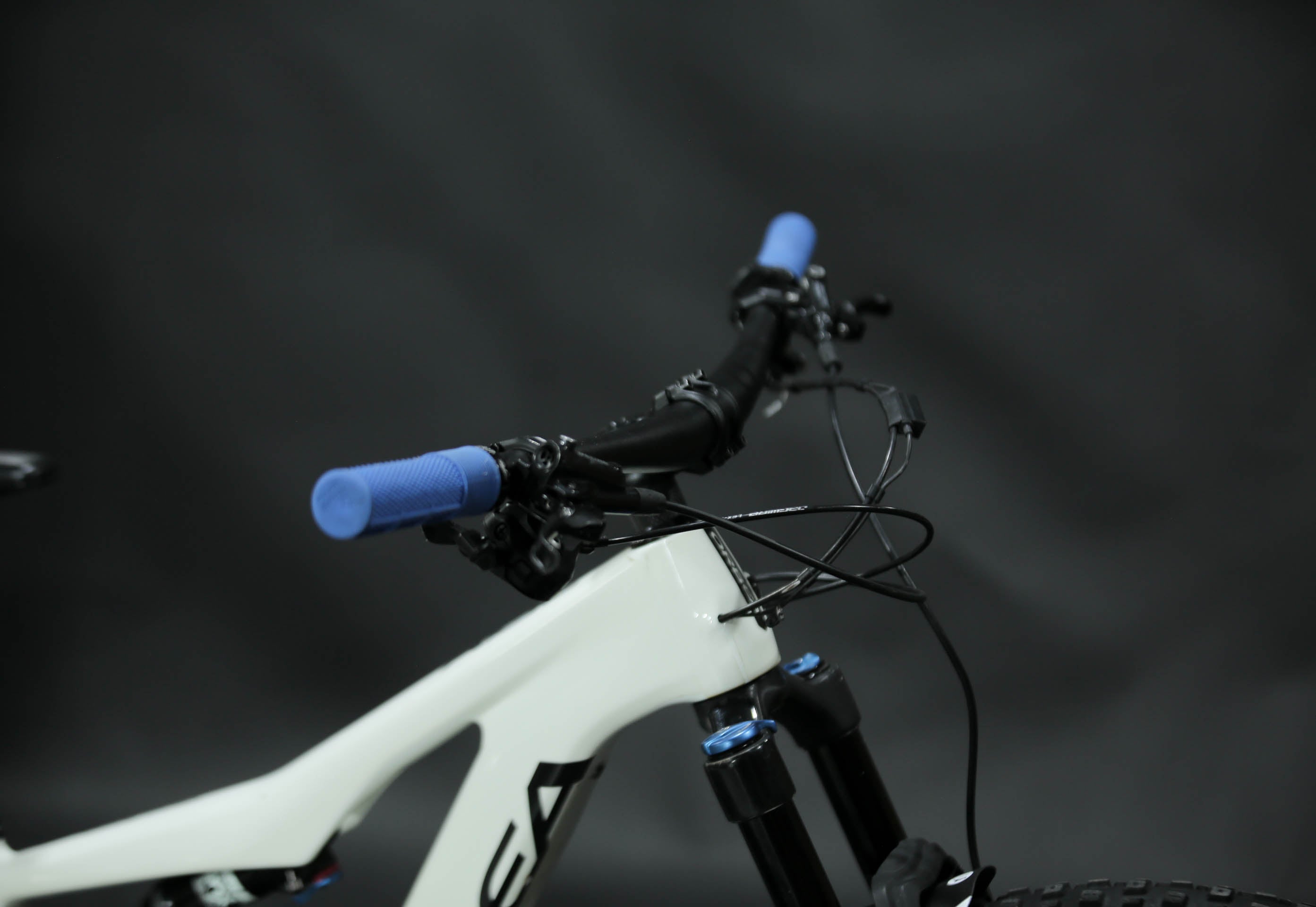Bicicleta de Montaña Asistida Doble Suspensión Orbea Rise M20 29" Talla Small (2021) Seminueva