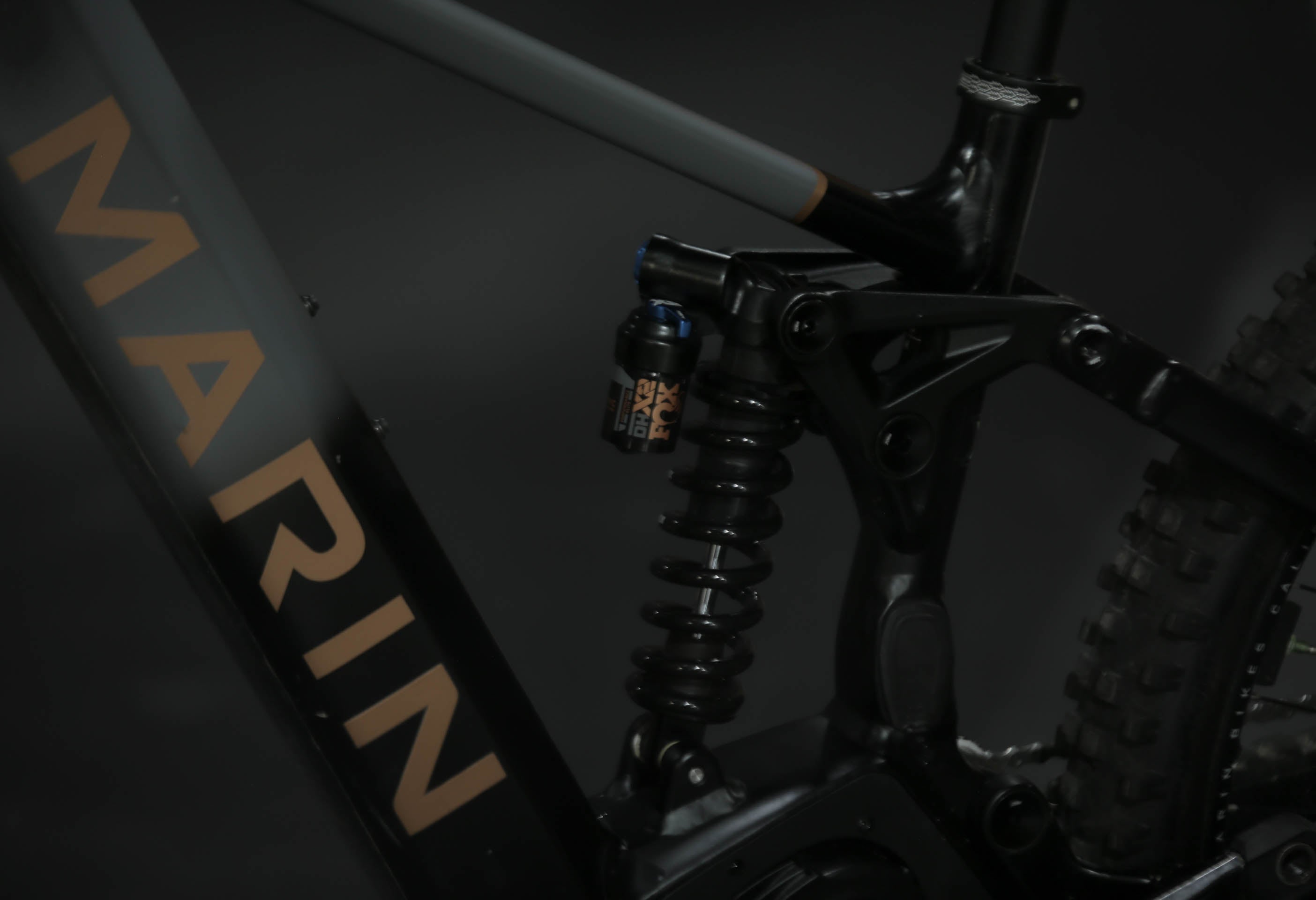 Bicicleta de Montaña Asistida Doble Suspensión Marin Alpine Trail E2 29/27.5" Talla Medium (2024) Seminueva