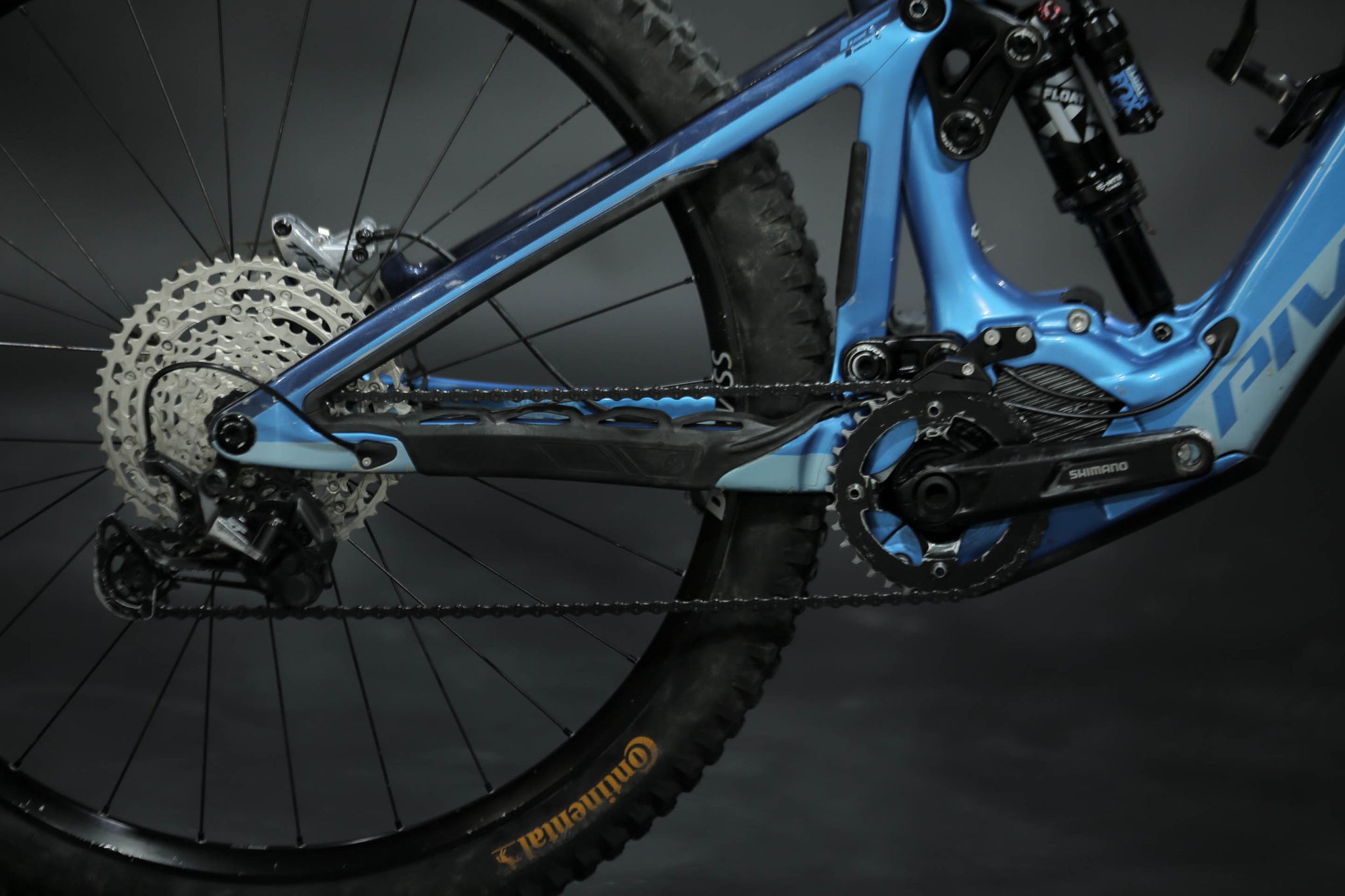 Bicicleta de Montaña Asistida Doble Suspensión Pivot Cycles Shuttle LT 29" Talla Large (2023) Seminueva
