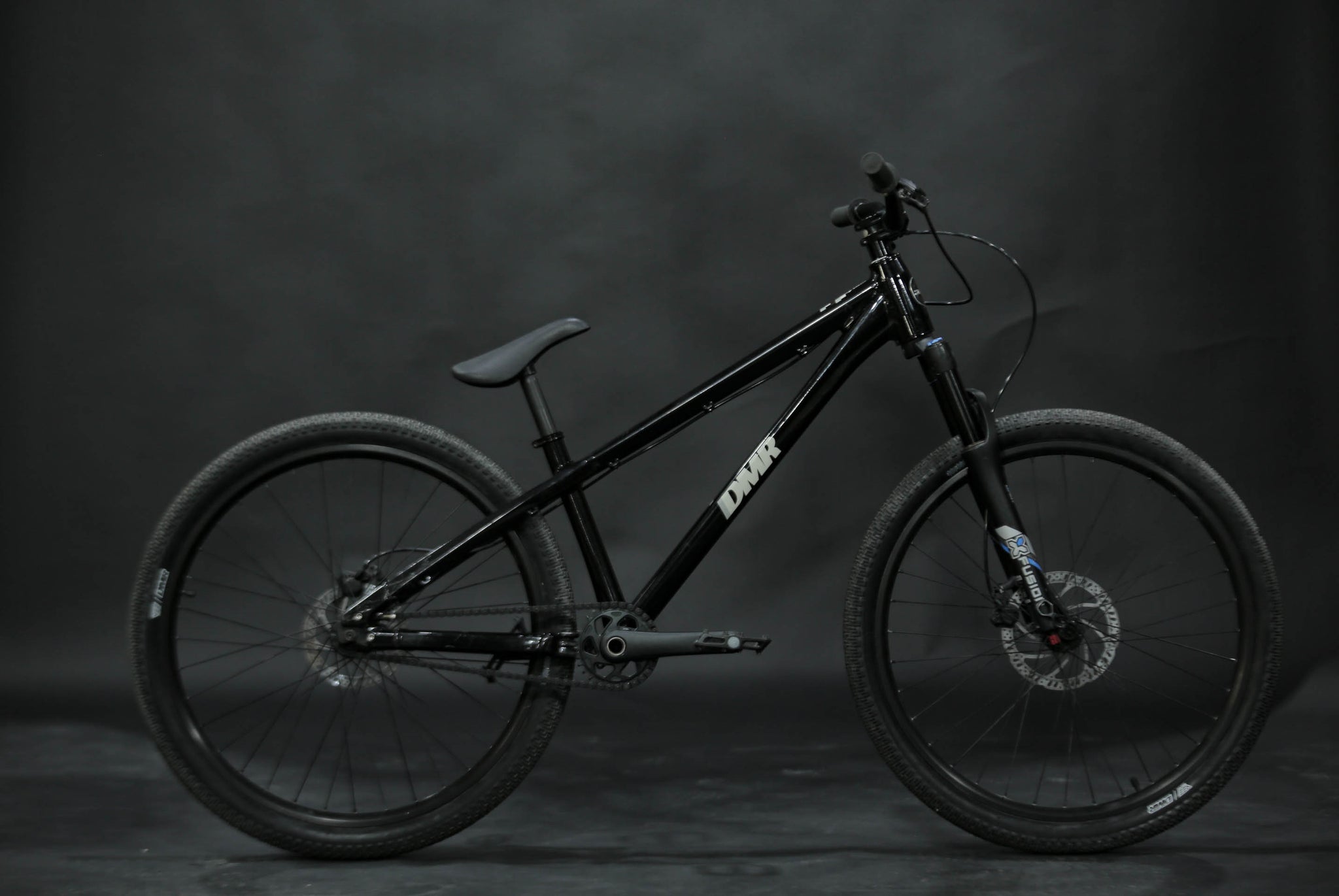 Bicicleta de ciudad Dirt Jump DMR Rhythm Pro Talla Regular Rodado 26" (2022) Seminueva