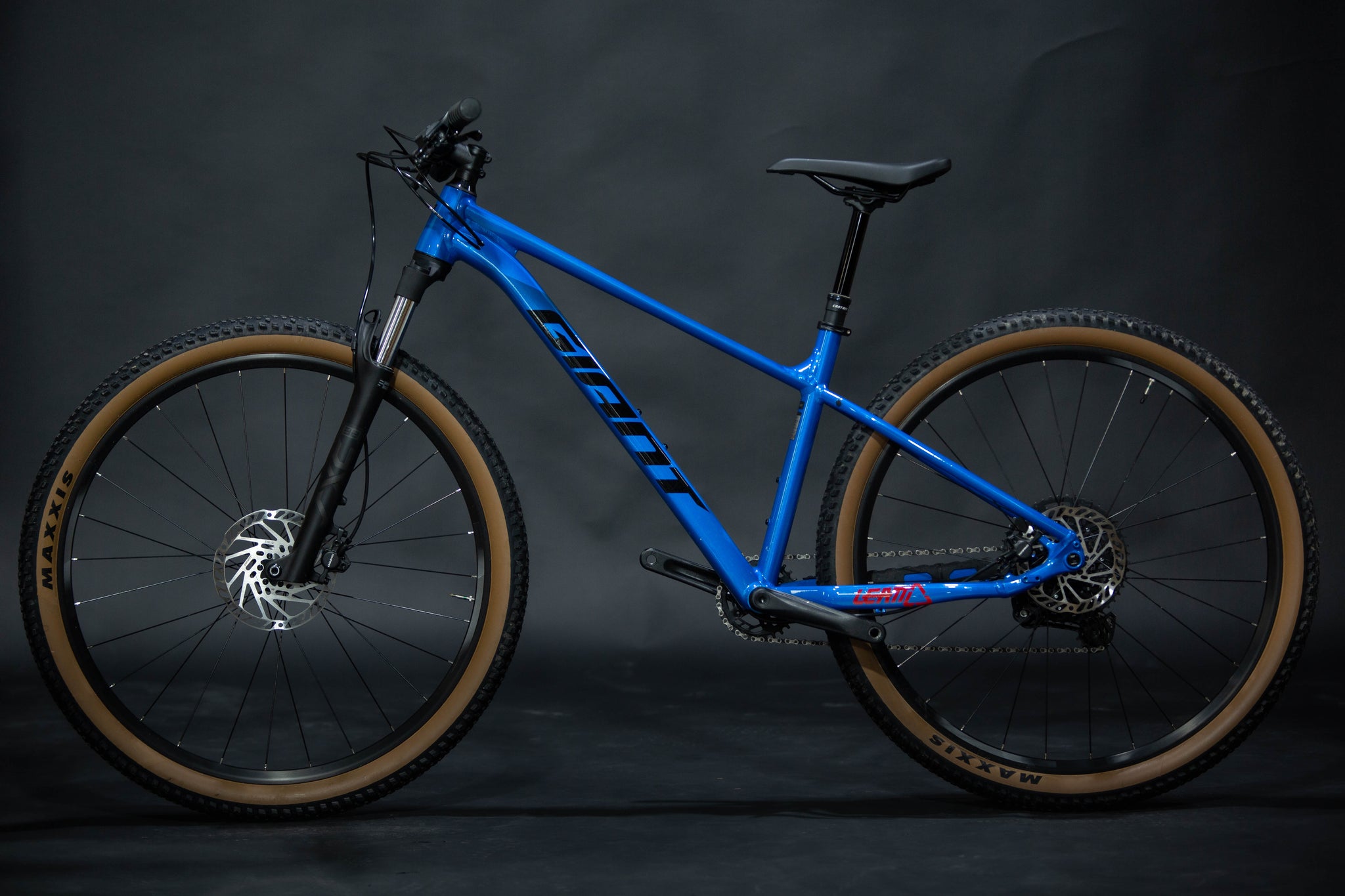Bicicleta de Montaña Hardtail Giant Talon 1 29" Talla Medium (2024) Seminueva
