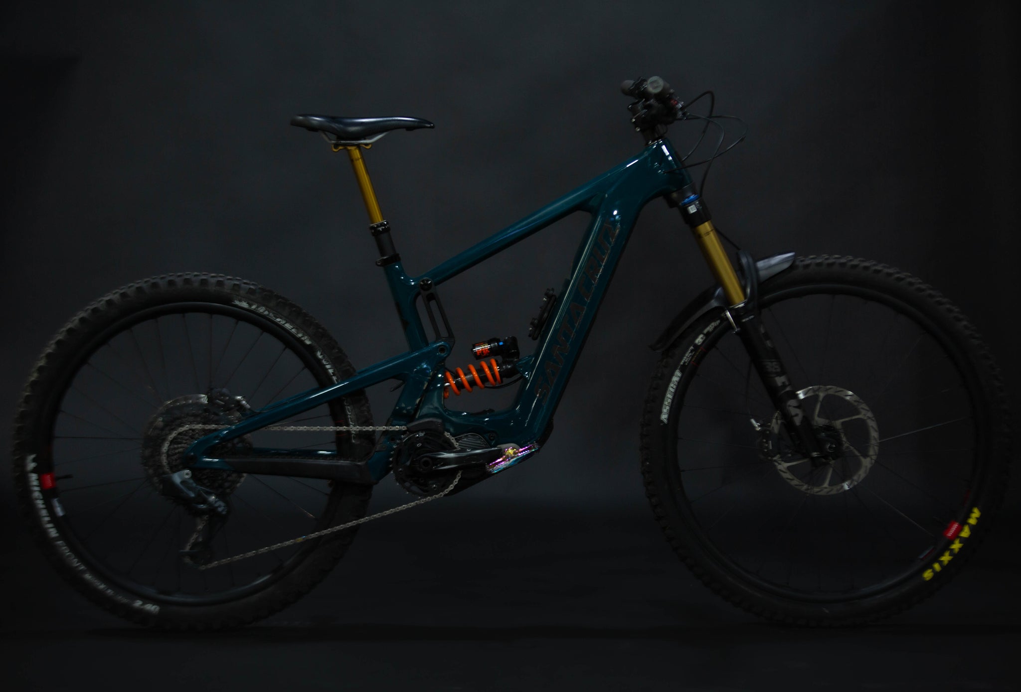 Bicicleta de Montaña Asistida Doble Supensión Santa Cruz Bullit CC 29/27.5" Talla Medium (2023) Seminueva