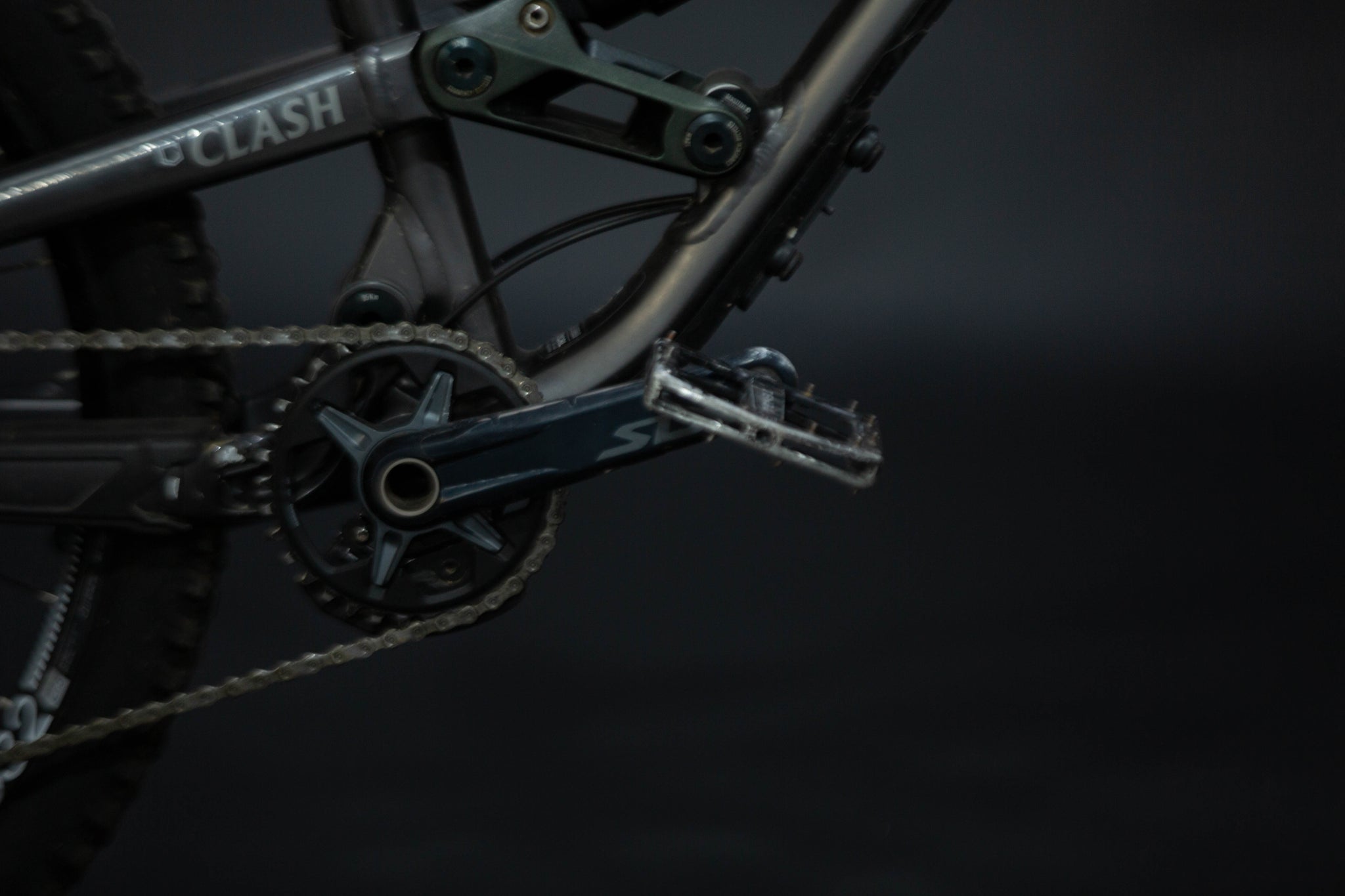 Bicicleta de Montaña Doble Suspension Commencal Clash Race 27.5" Talla Large (2022) Seminueva