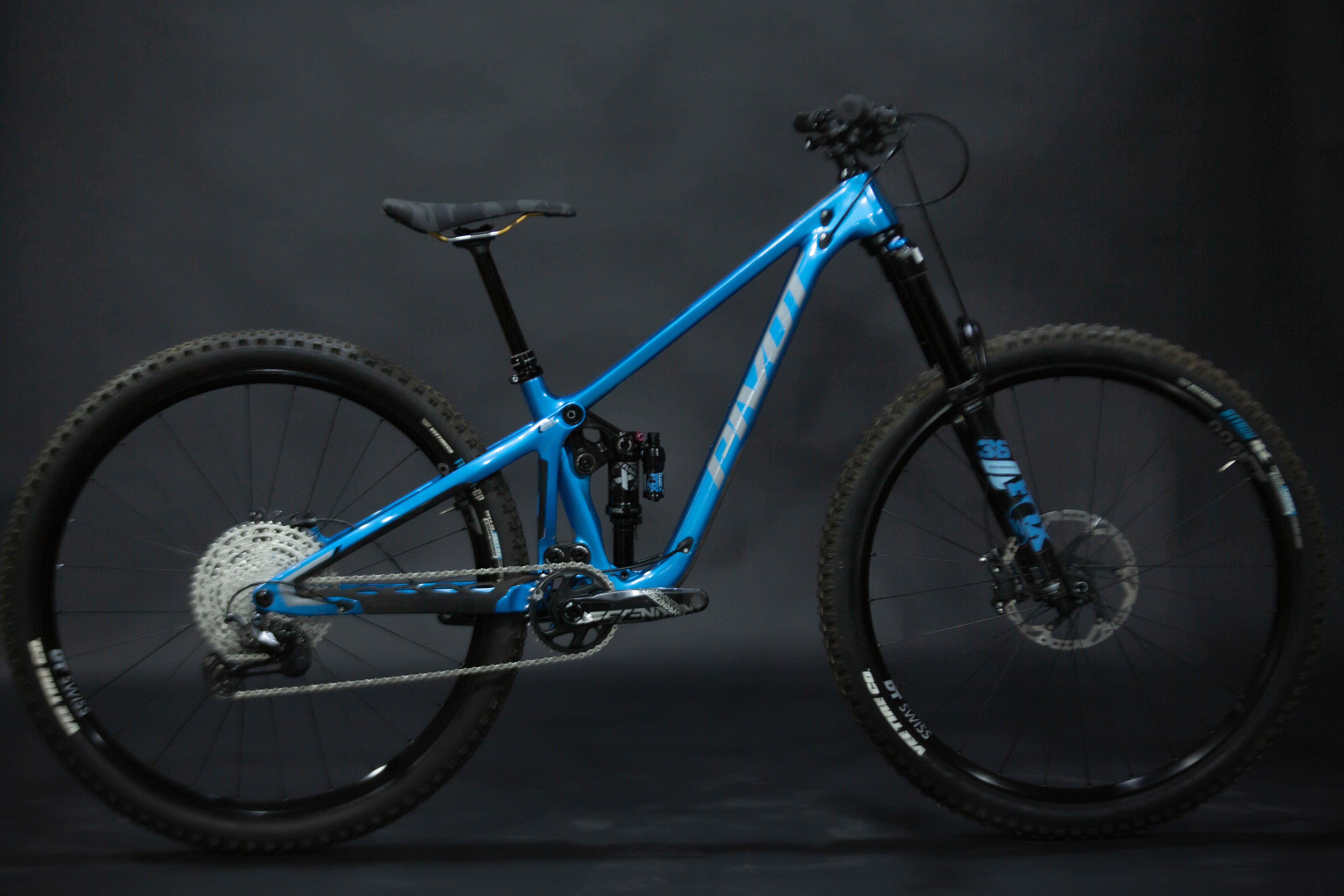 Bicicleta De Montaña Doble Suspensión Pivot Cycles Switchblade 29" Talla X-Small (2023) Seminueva