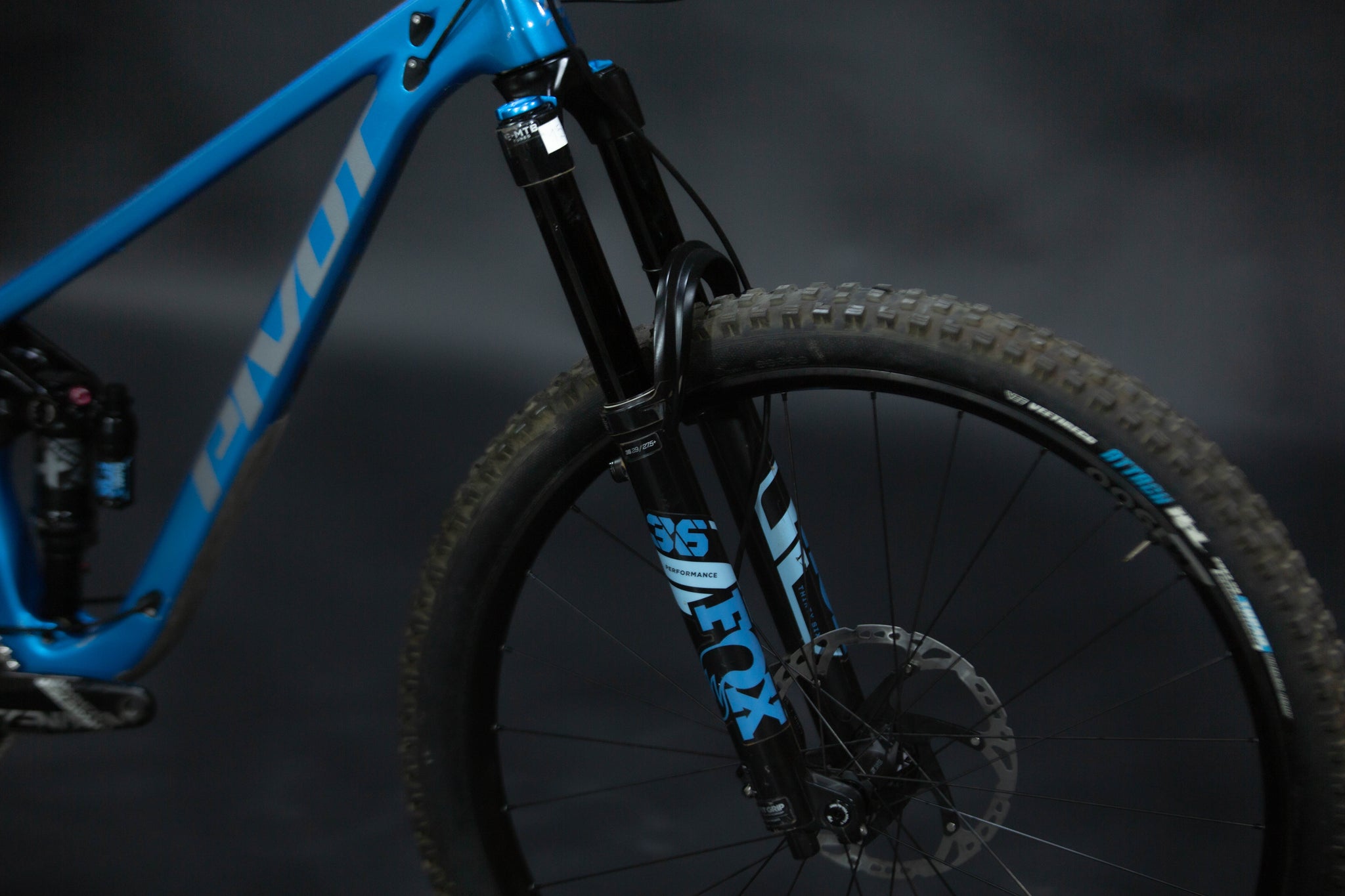 Bicicleta De Montaña Doble Suspensión Pivot Cycles Switchblade 29" Talla X-Small (2023) Seminueva