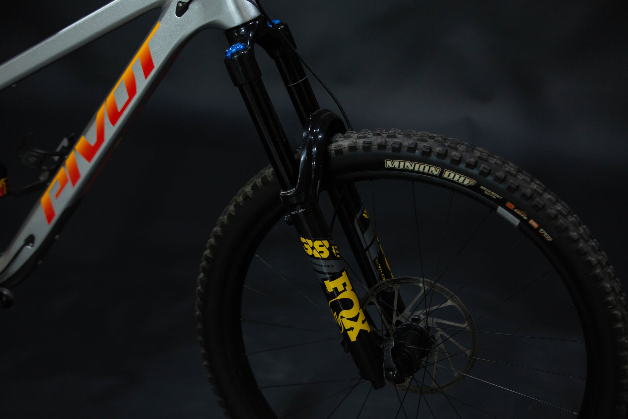 Bicicleta De Montaña Doble Suspensión Pivot Cycles Firebird 29" Talla X-Large (2024) Seminueva