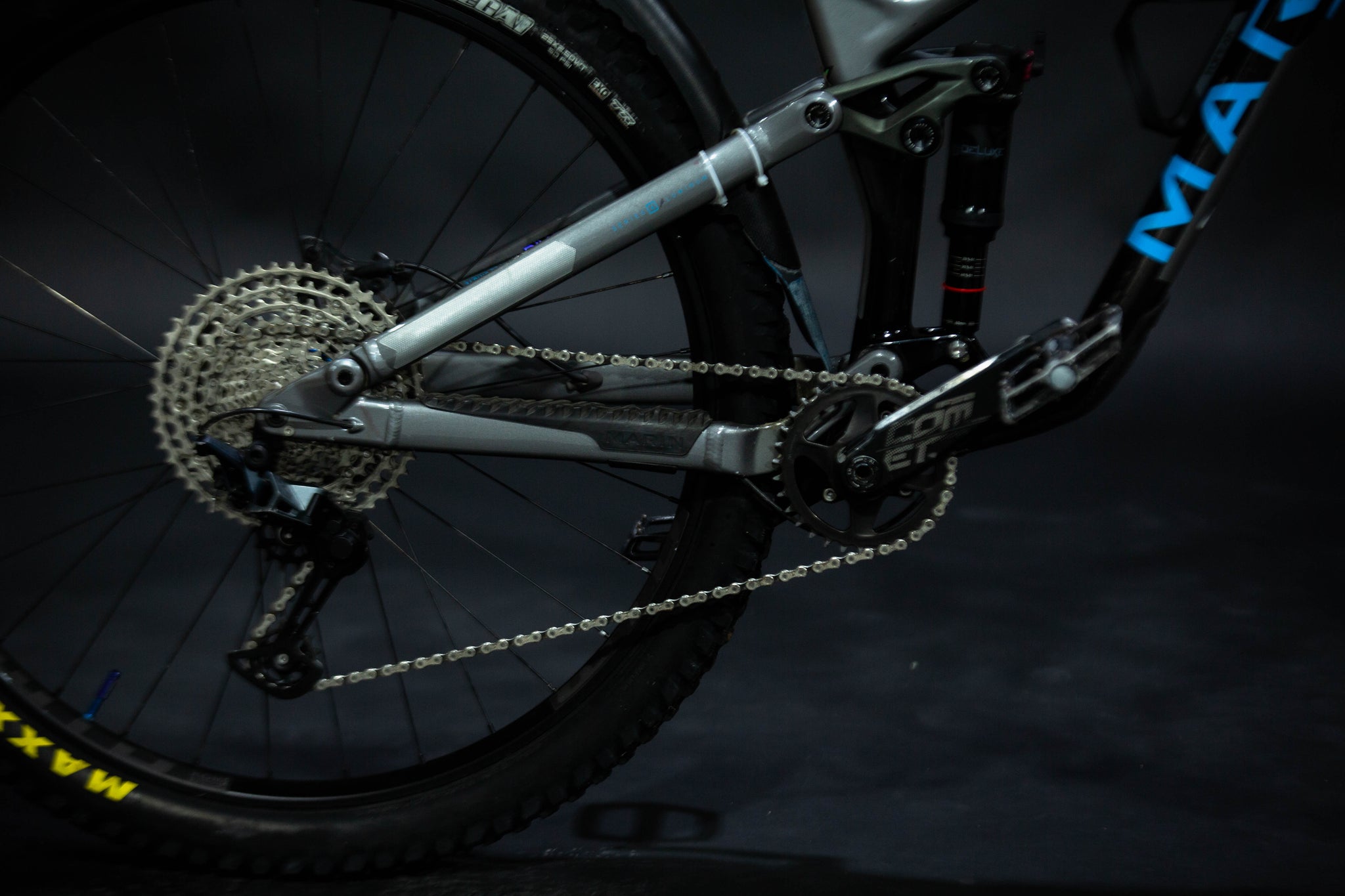 Bicicleta de Montaña Doble Suspensión Marin Bikes Alpine Trail Carbon 29" Talla Medium (2022) Seminueva