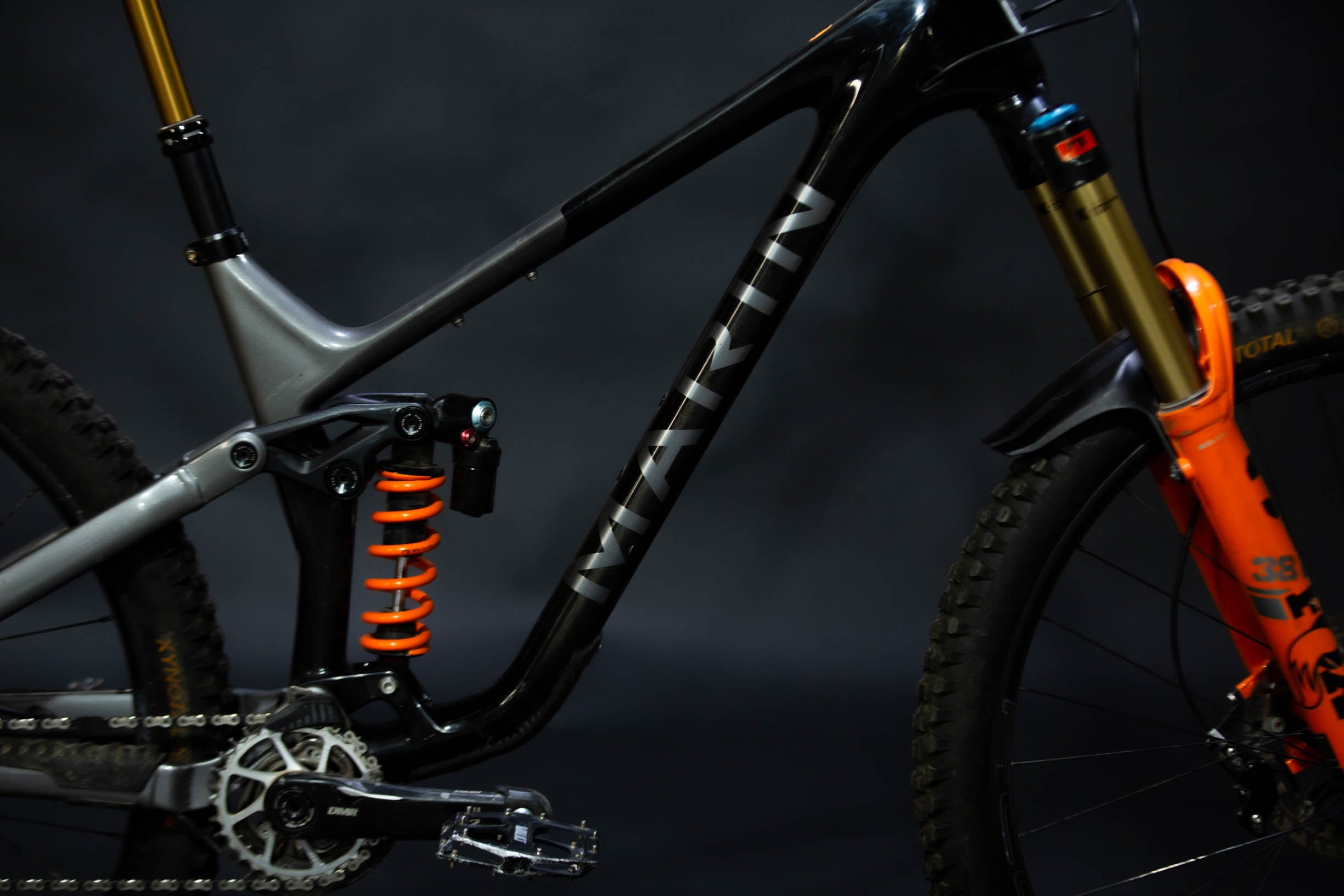 Bicicleta de Montaña Doble Suspensión Marin Bikes Alpine Carbon 29" Talla Large (2023) Seminueva