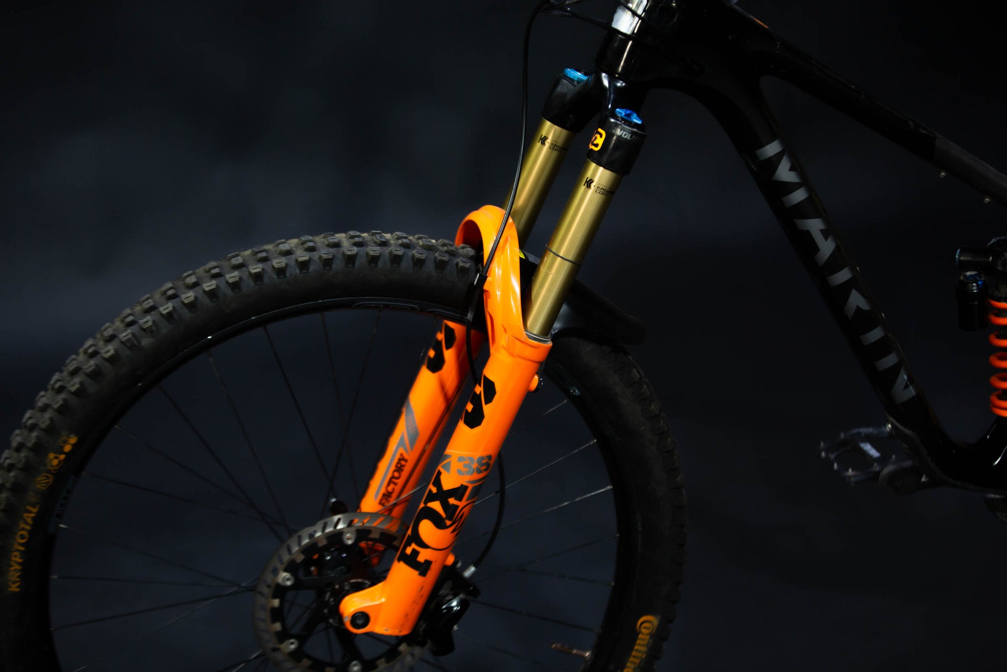 Bicicleta de Montaña Doble Suspensión Marin Bikes Alpine Carbon 29" Talla Large (2023) Seminueva