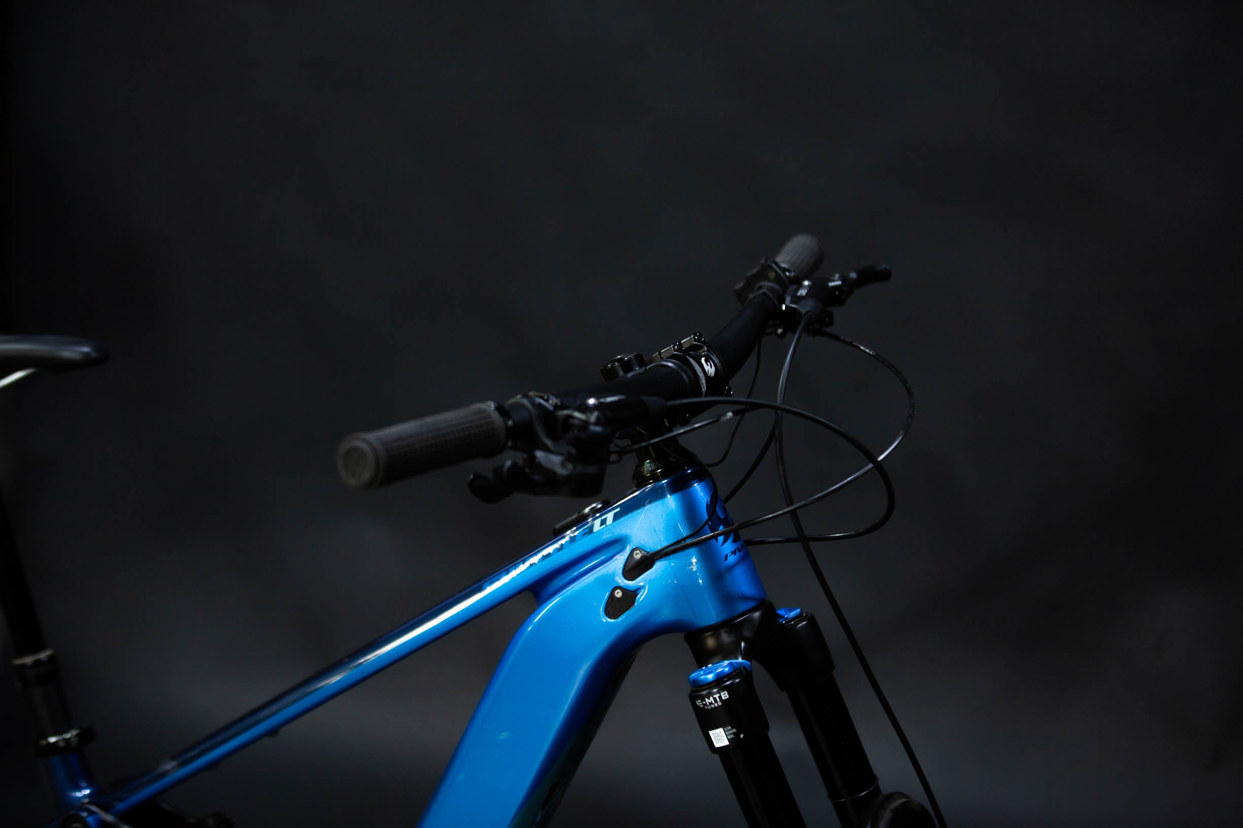 Bicicleta de Montaña Asistida Doble Suspensión Pivot Cycles Shuttle LT 29" Talla Small (2023) Seminueva