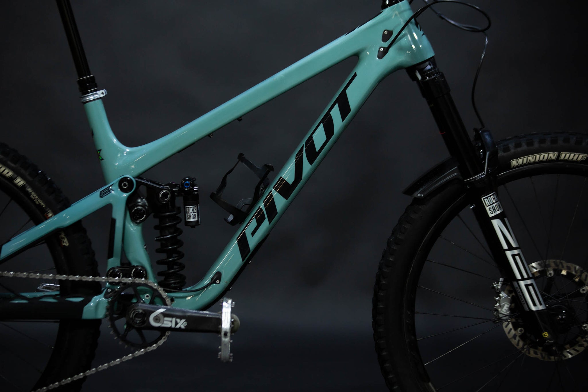 Bicicleta De Montaña Doble Suspensión Pivot Cycles Mach 6 27.5" Talla Large (2024) Seminueva