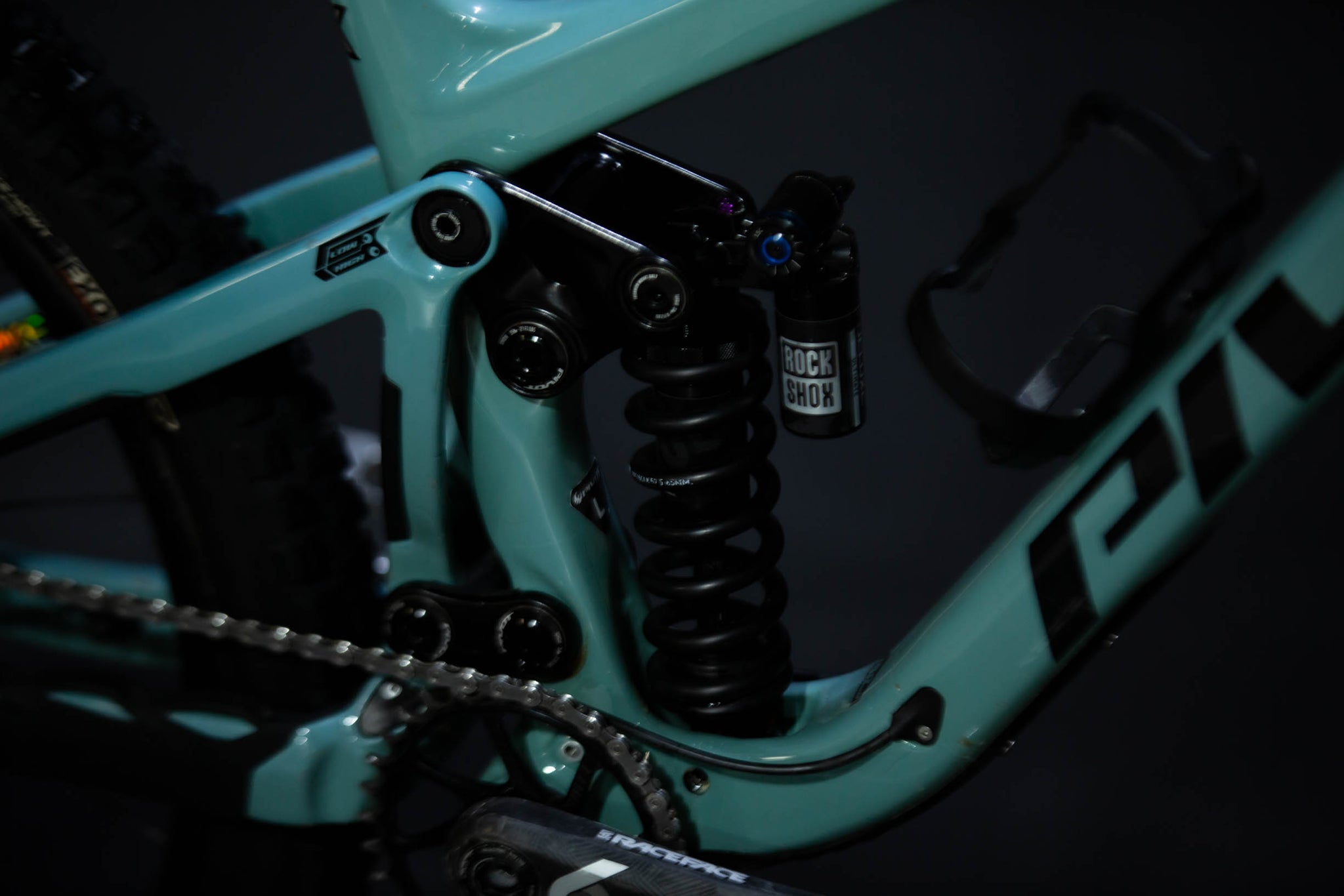 Bicicleta De Montaña Doble Suspensión Pivot Cycles Mach 6 27.5" Talla Large (2024) Seminueva