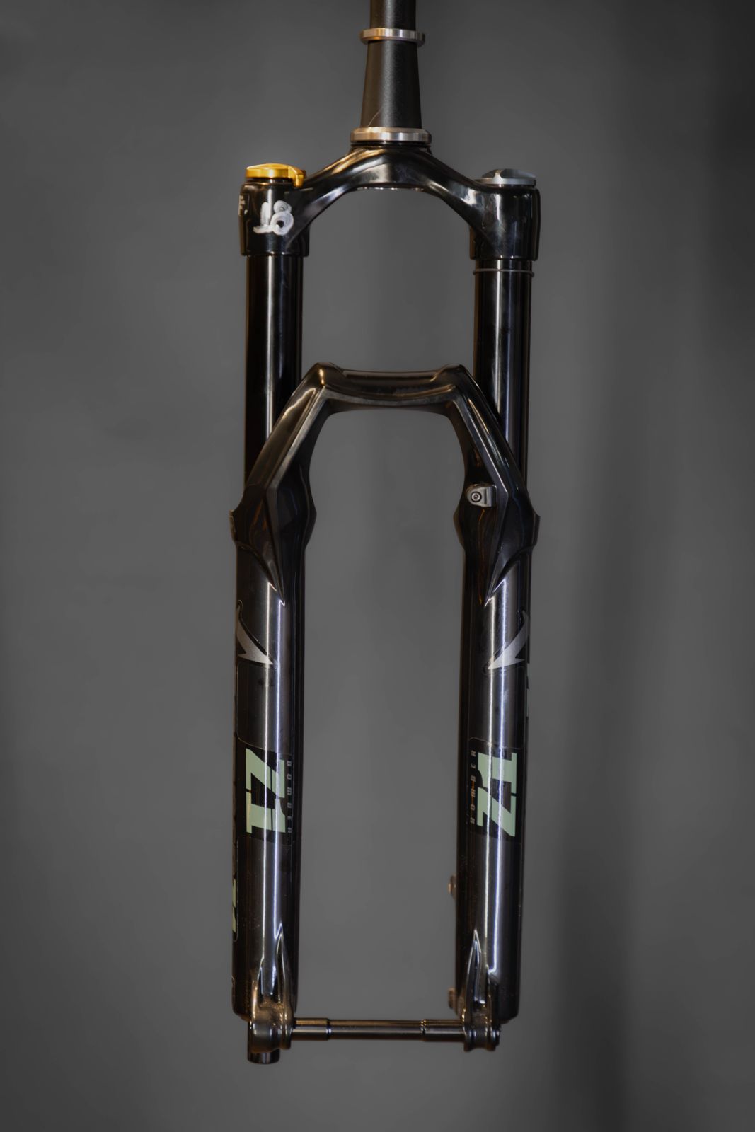 Horquilla Marzocchi 36 Bomber Z1 Rodado 29/140 mm TRH18