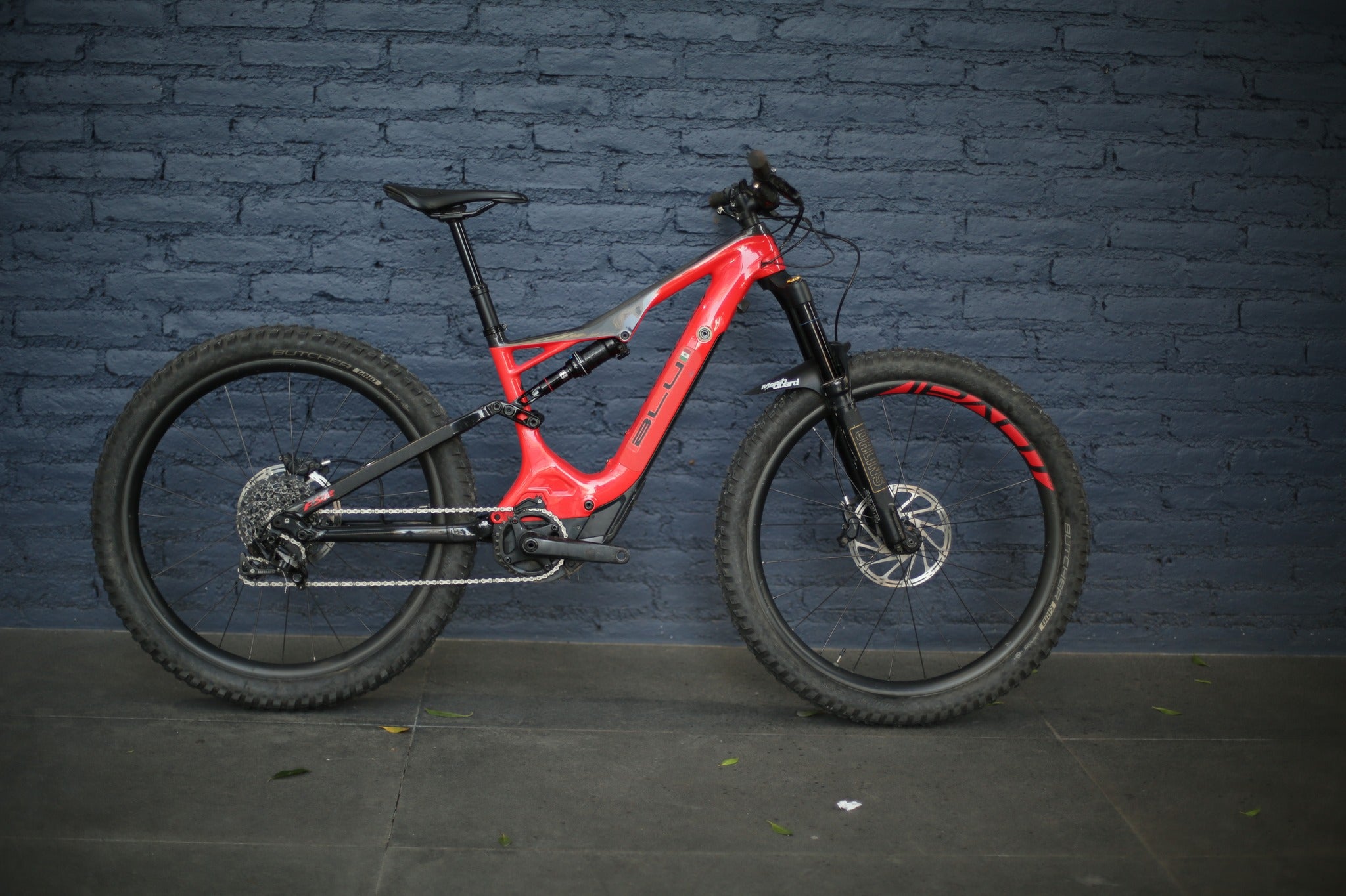 Bicicleta de Monta a Asistida Doble Suspensi n Specialized Levo 27.5