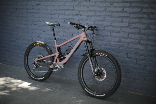 Bicicleta de Montaña Doble Supensión Santa Cruz Bronson CC 27.5" Talla Large (2019) Seminueva