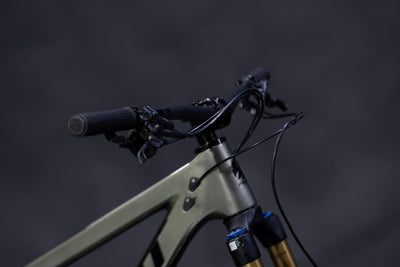 Bicicleta De Montaña Doble Suspensión Pivot Cycles Firebird 29" Talla Large (2024) Seminueva