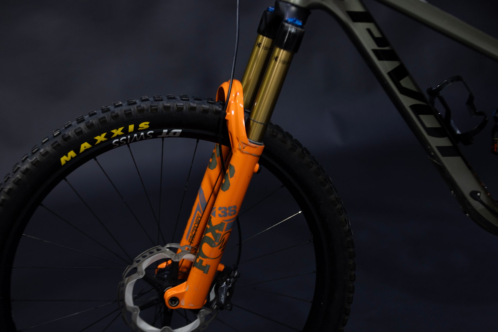 Bicicleta De Montaña Doble Suspensión Pivot Cycles Firebird 29" Talla Large (2024) Seminueva