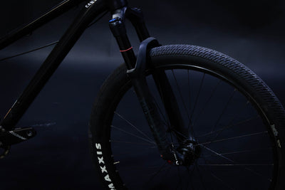 Bicicleta de ciudad Dirt Jump Canyon Stitched Talla Regular Rodado 26" (2021) Seminueva
