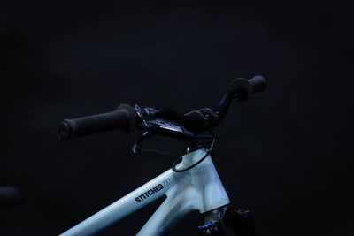Bicicleta de ciudad Dirt Jump Doble Suspensión Canyon Stitched 720 Talla Regular Rodado 26" (2020) Seminueva