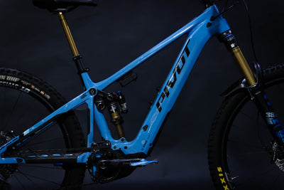 Bicicleta de Montaña Asistida Doble Suspensión Pivot Cycles Shuttle AM 29" Talla Medium (2024) Seminueva