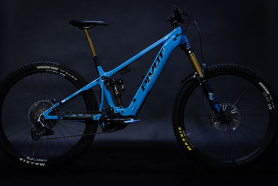 Bicicleta de Montaña Asistida Doble Suspensión Pivot Cycles Shuttle AM 29" Talla Medium (2024) Seminueva