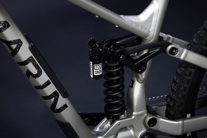 Bicicleta de Montaña Doble Suspensión Marin Bikes Alpine XR  27.5/"29" Talla Large (2025) Seminueva