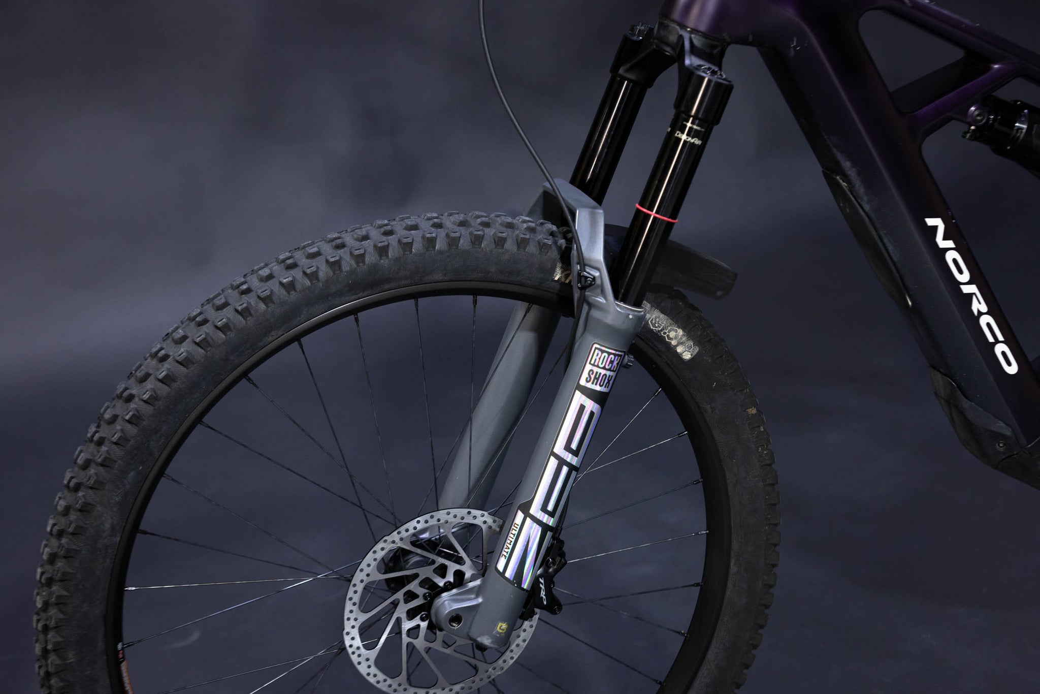 Bicicleta De Montaña asistida Doble Suspension Norco Fluid 29" Talla Medium (2023) Seminueva