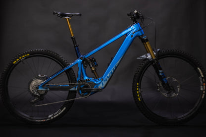 Bicicleta de Montaña Asistida Doble Suspensión Pivot Cycles Shuttle LT 29" Talla Large (2023) Seminueva