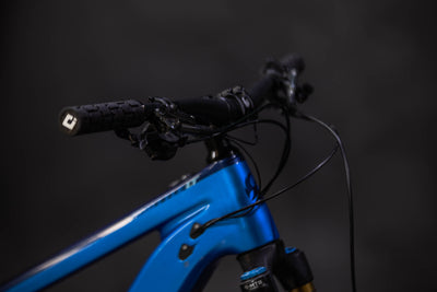 Bicicleta de Montaña Asistida Doble Suspensión Pivot Cycles Shuttle LT 29" Talla Large (2023) Seminueva