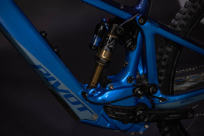 Bicicleta de Montaña Asistida Doble Suspensión Pivot Cycles Shuttle LT 29" Talla Large (2023) Seminueva