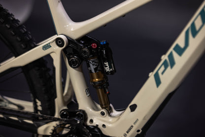 Bicicleta de Montaña Asistida Doble Suspensión Pivot Cycles Shuttle AM 29" Talla Large (2024) Seminueva