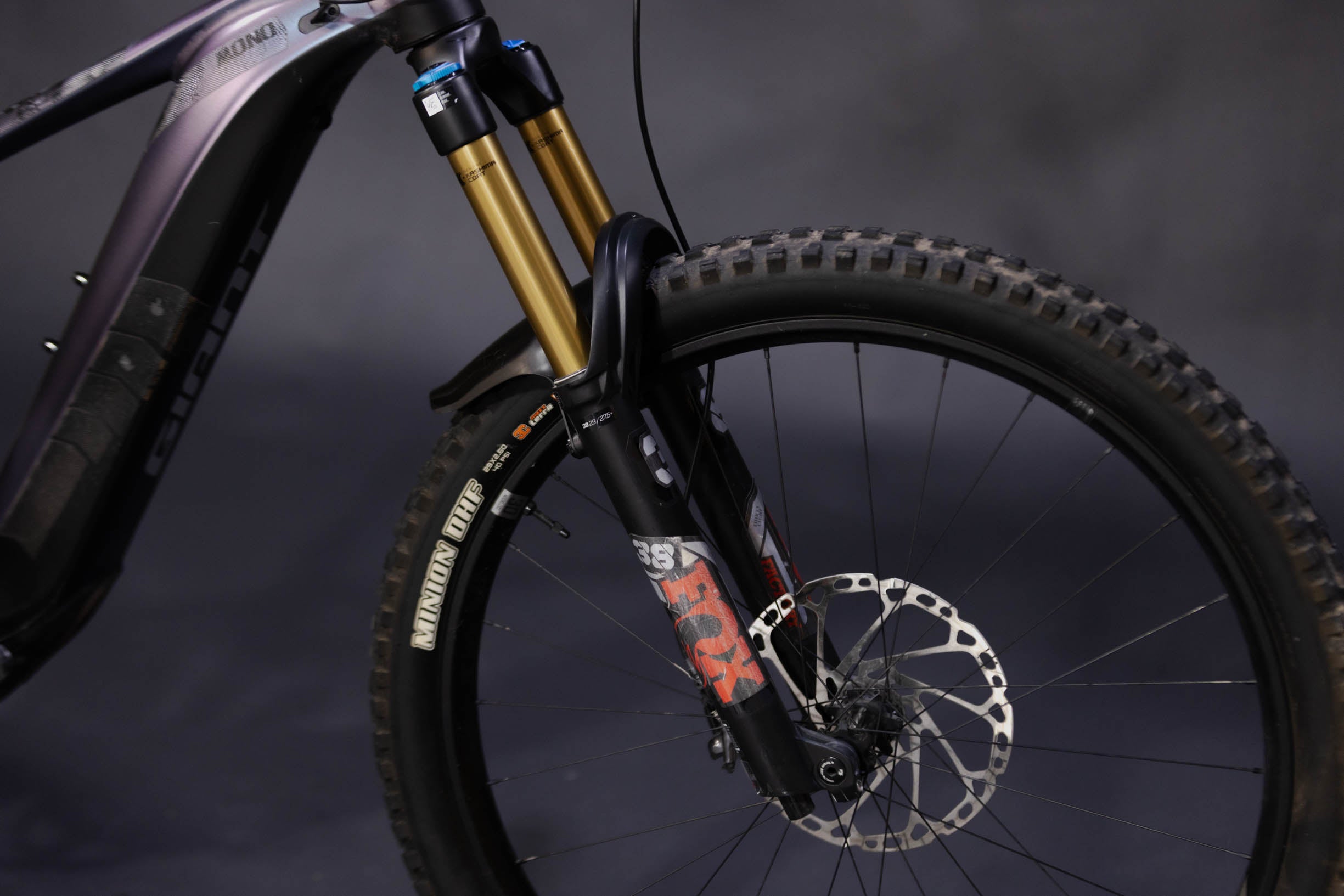 Bicicleta de Montaña Asistida Doble Suspensíon Giant Reign E 27.5/29" Talla Large (2025) Seminueva