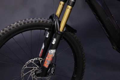 Bicicleta de Montaña Asistida Doble Suspensíon Giant Reign E 27.5/29" Talla Large (2025) Seminueva