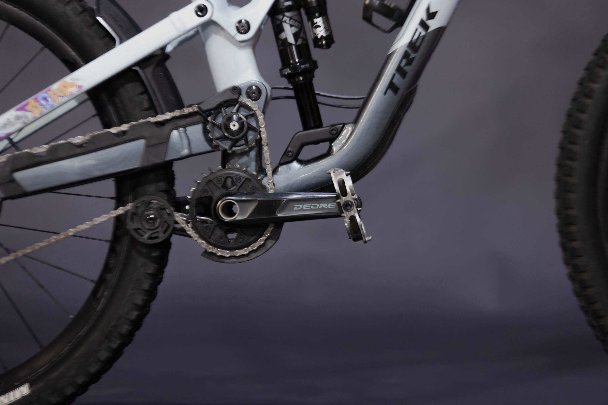 Bicicleta de Montaña Doble Suspensión Trek Slash Large 27.5/29" Talla Medium Seminueva (2024) Seminueva