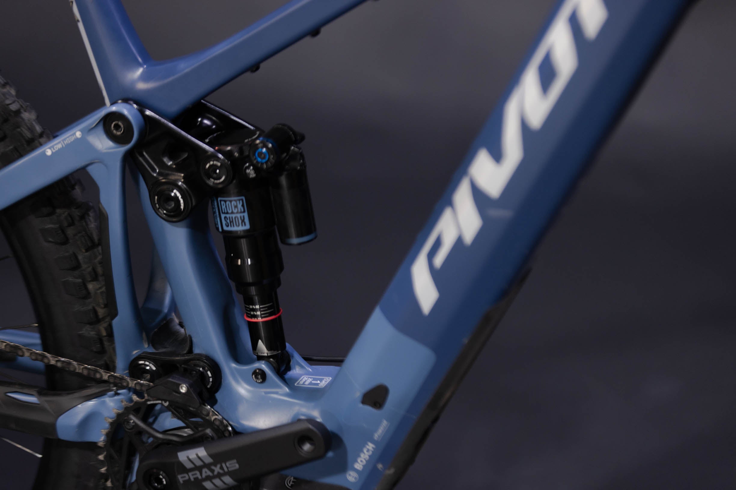 Bicicleta de Montaña Asistida Doble Suspensión Pivot Cycles Shuttle AM 29" Talla Large (2025) Seminueva