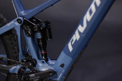 Bicicleta de Montaña Asistida Doble Suspensión Pivot Cycles Shuttle AM 29" Talla Large (2025) Seminueva