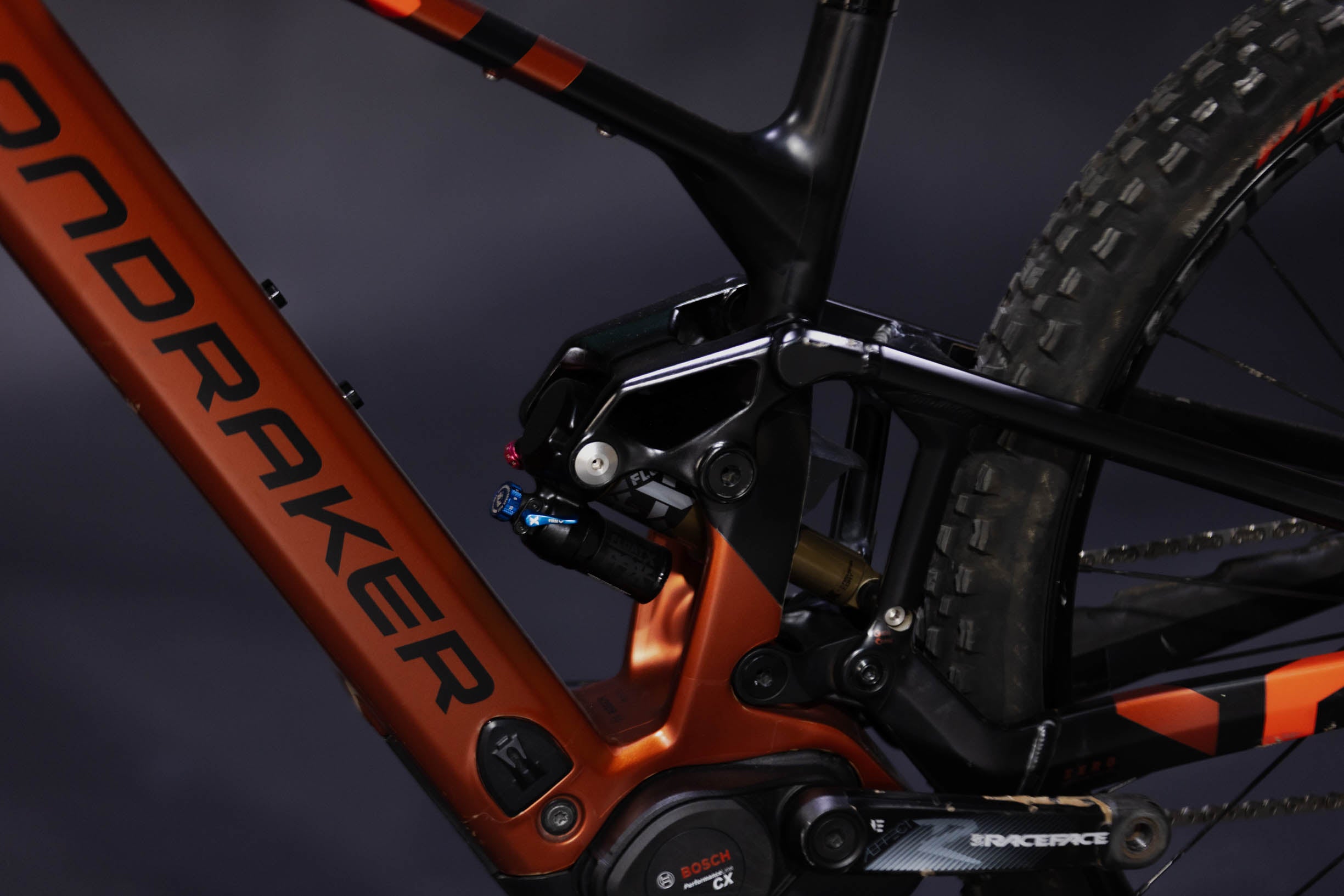 Bicicleta de Montaña Asistida Doble Suspensión Mondraker Crafty rr 29" Talla Medium (2025) Seminueva