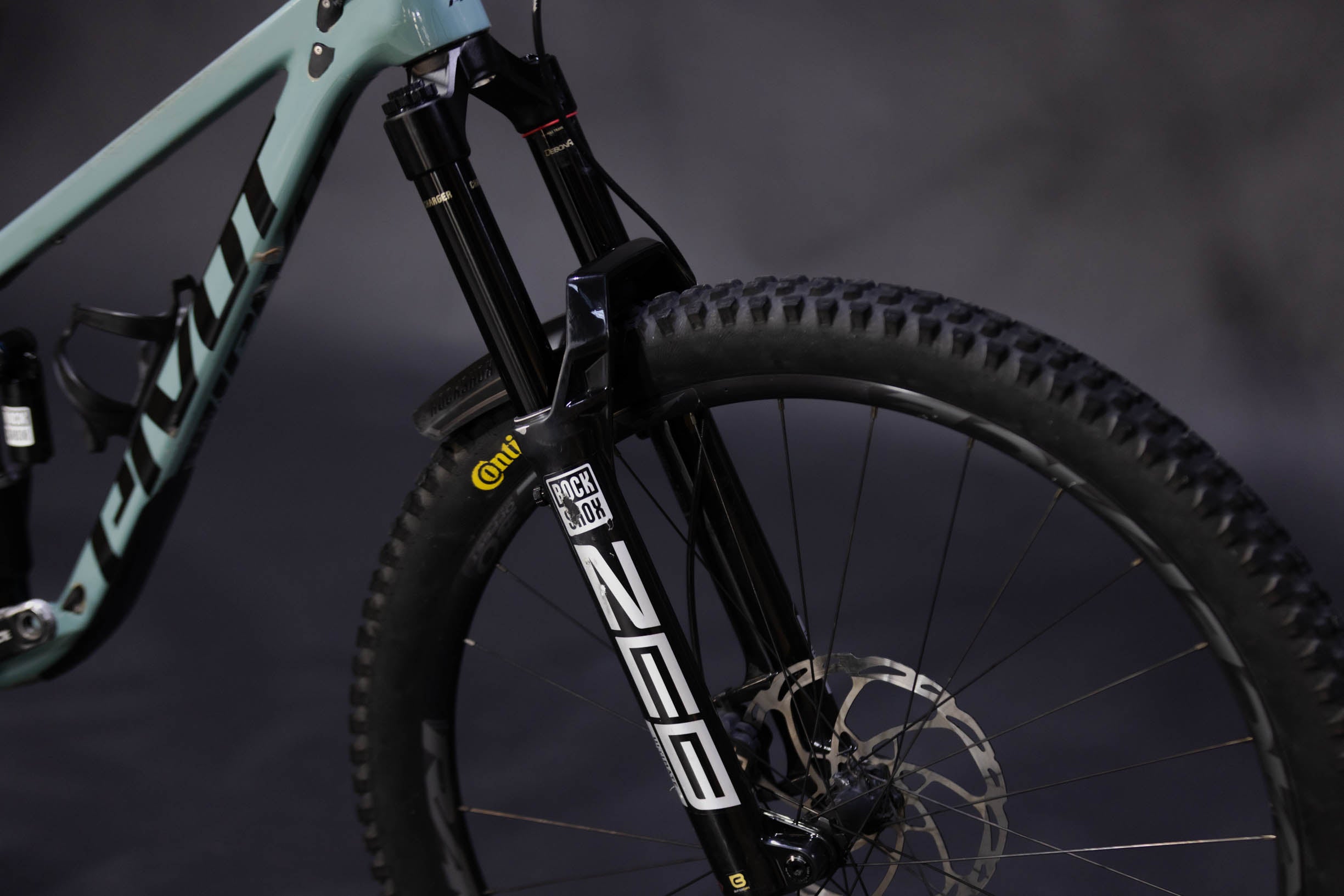 Bicicleta De Montaña Doble Suspensión Pivot Cycles Mach 6 27.5/29" Talla X-Small (2024) Seminueva